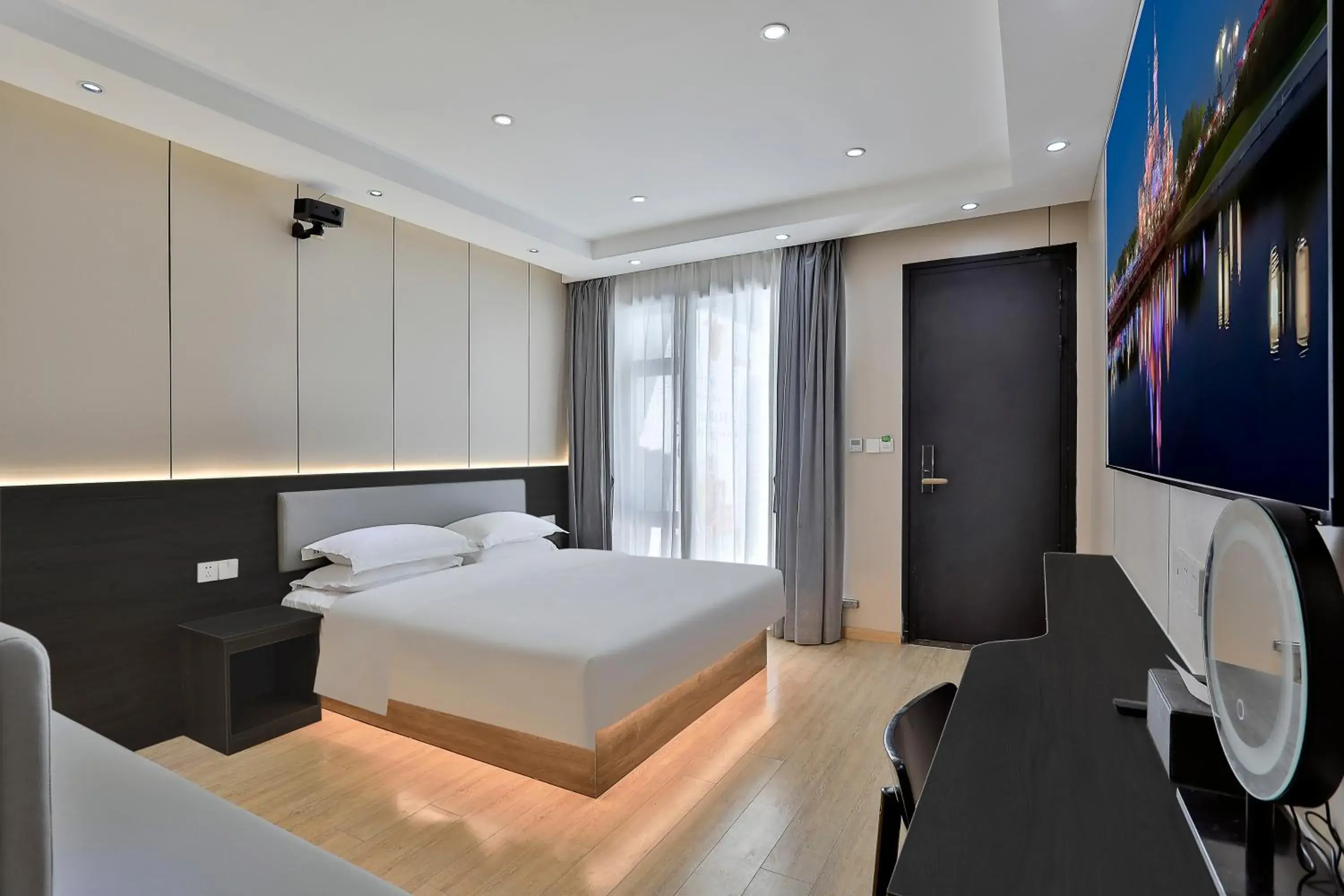 Small Double Room in Yinshu Lunasvilla Courtyard Garden Resort Hotel Small Double Room in Yinshu Lunasvilla Courtyard Garden Resort Hotel