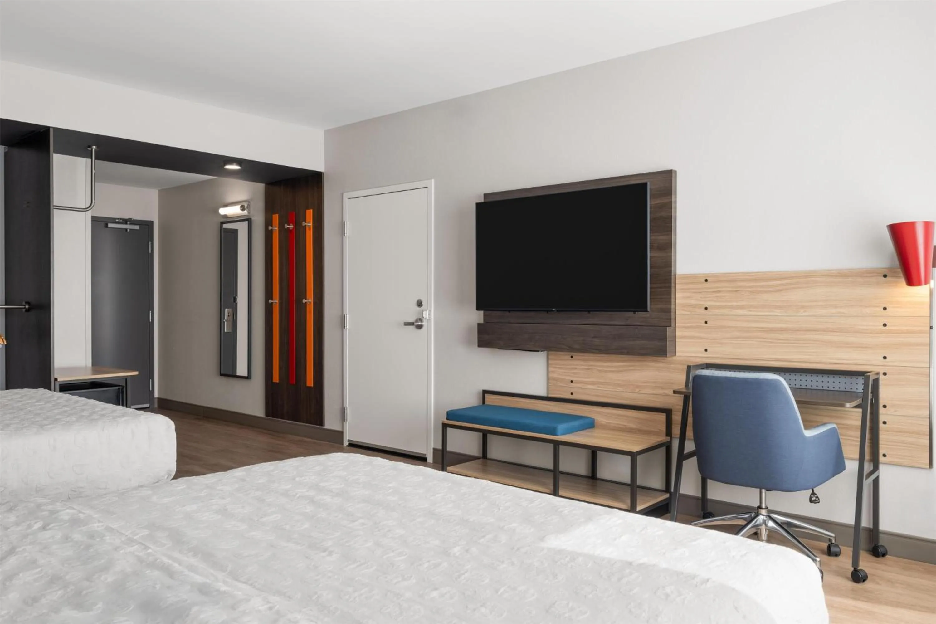 Bedroom, Bed in Tru By Hilton Kearney