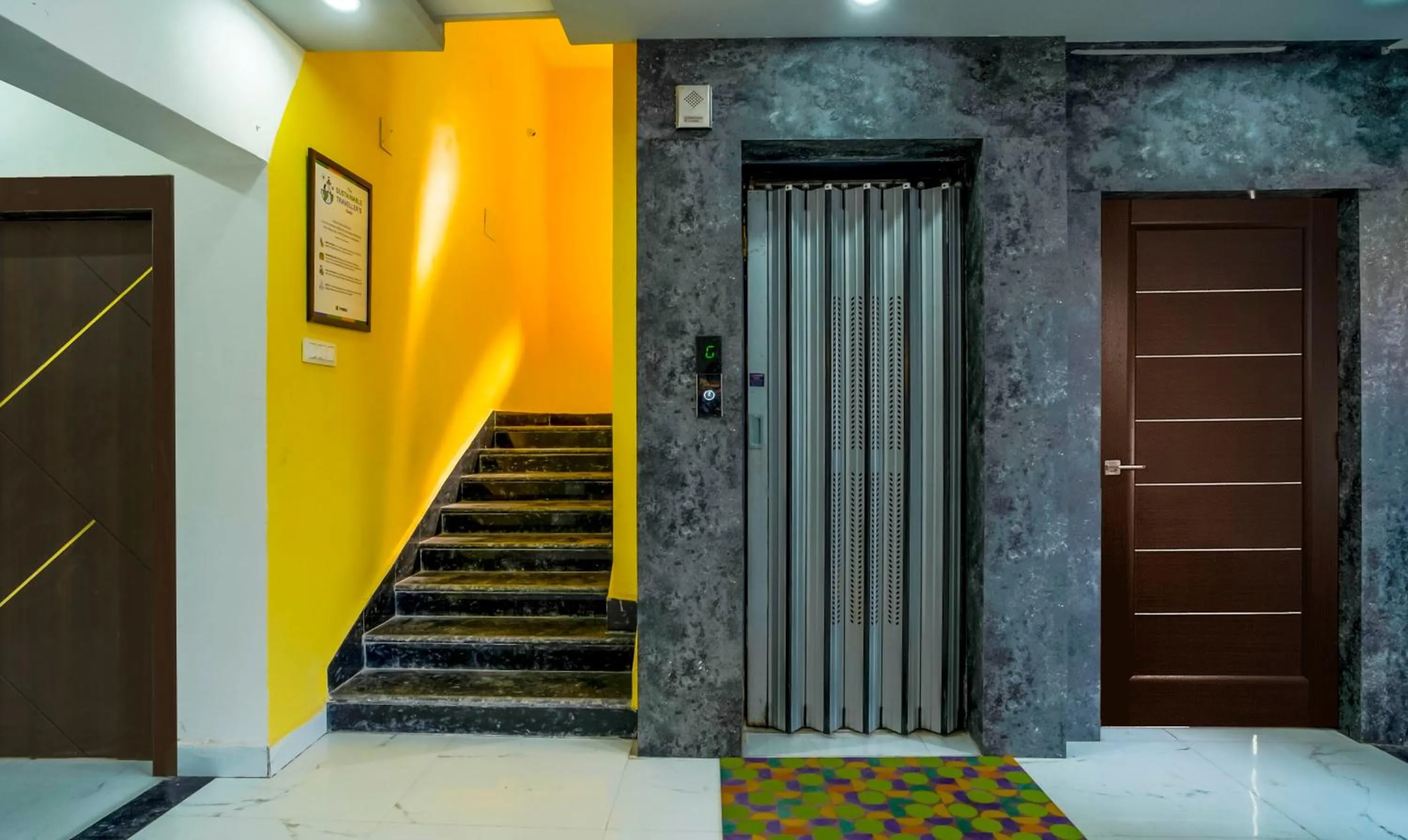 elevator in Treebo NPS Grand, Ranchi Railway Station