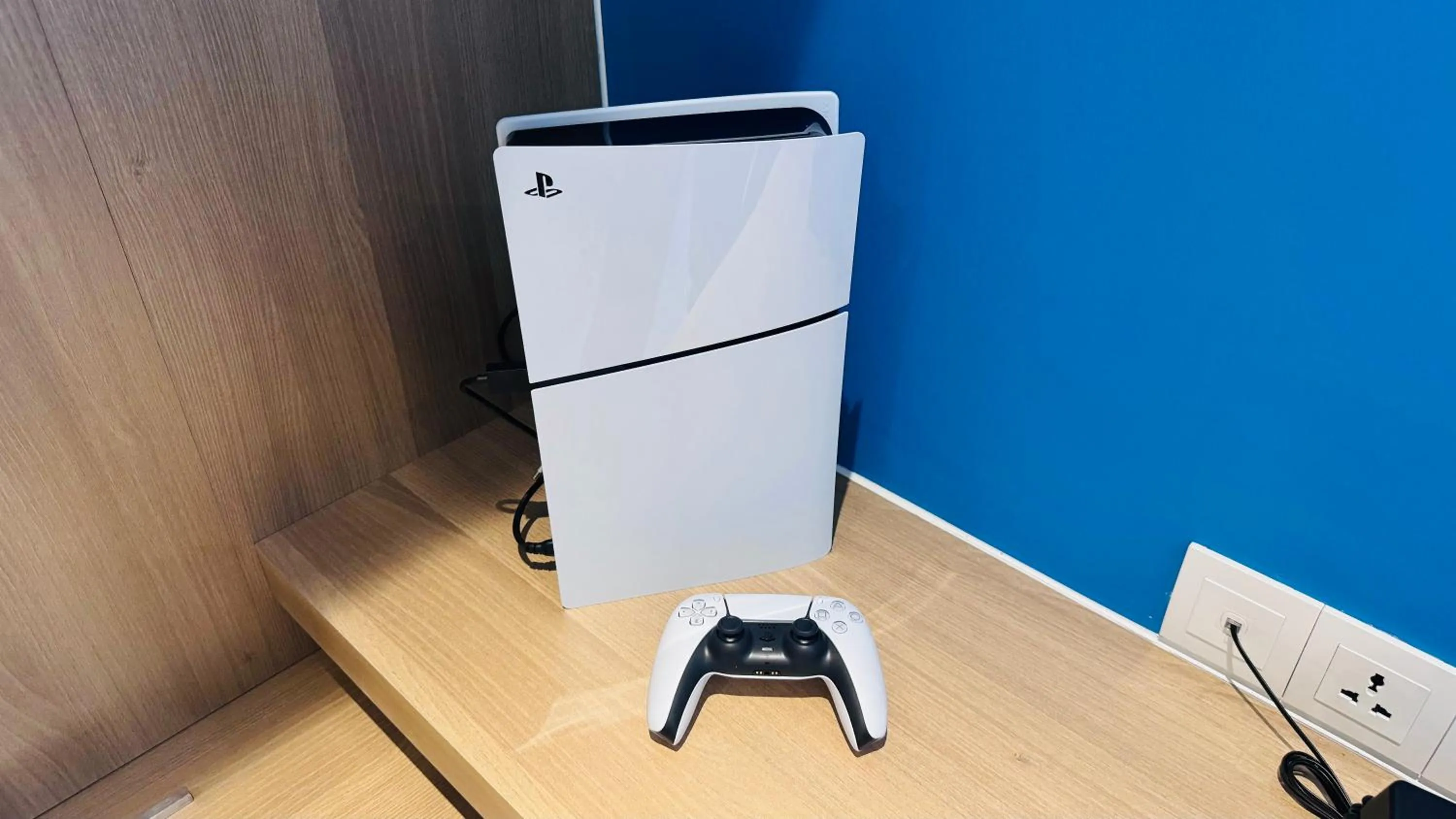 Other in Yellow Bee Resort Cililitan