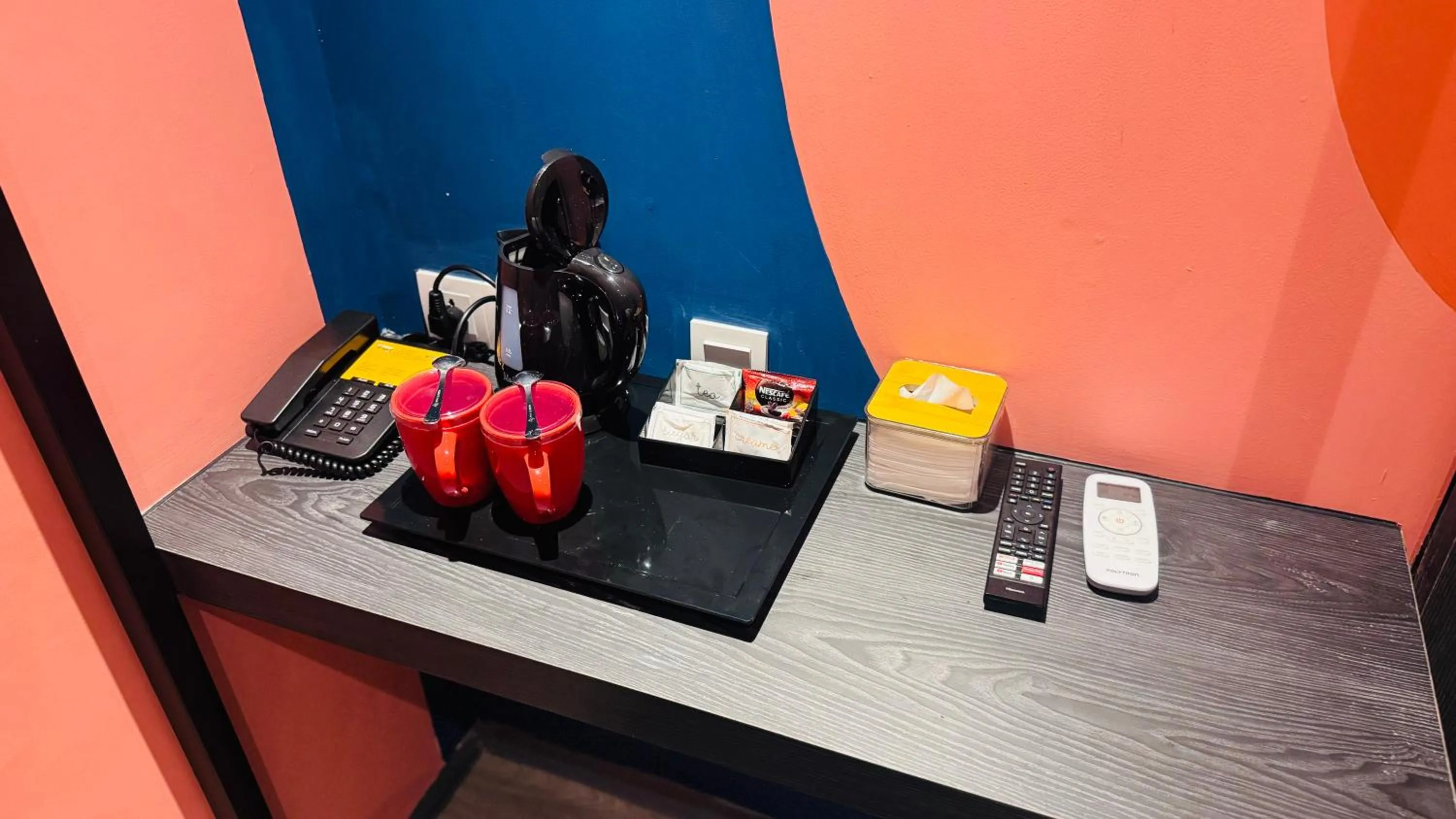 Coffee/tea facilities in Yellow Bee Resort Cililitan