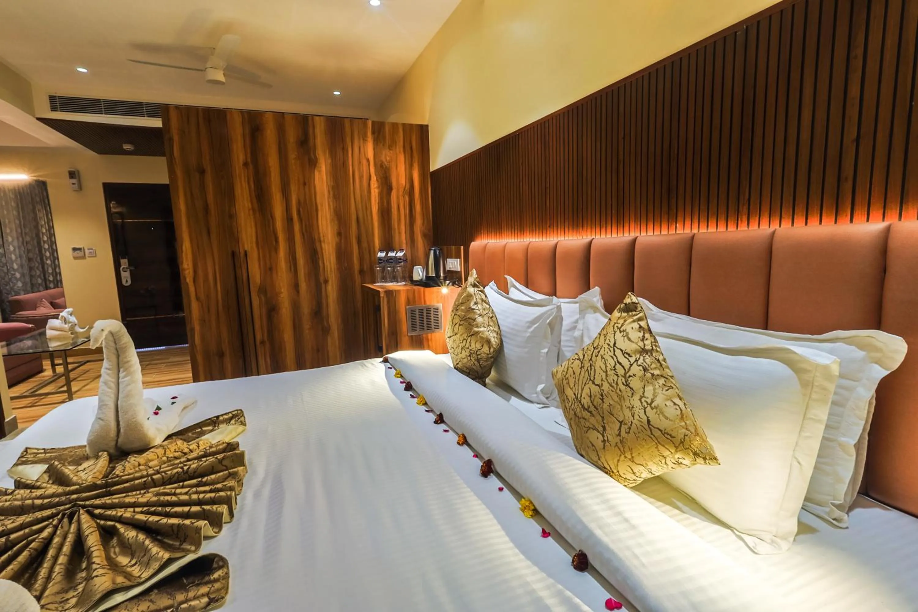 Bedroom, Bed in Hotel Vishwam Residency