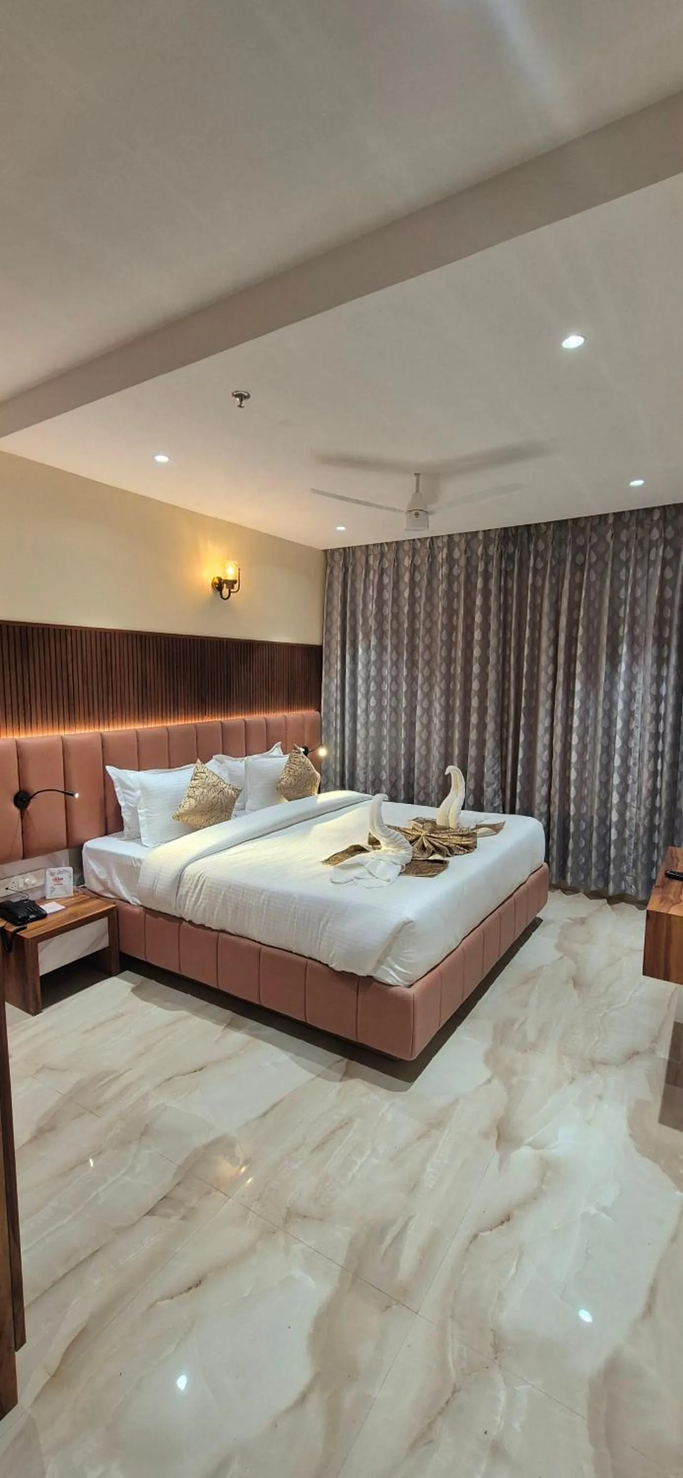 Bedroom, Bed in Hotel Vishwam Residency