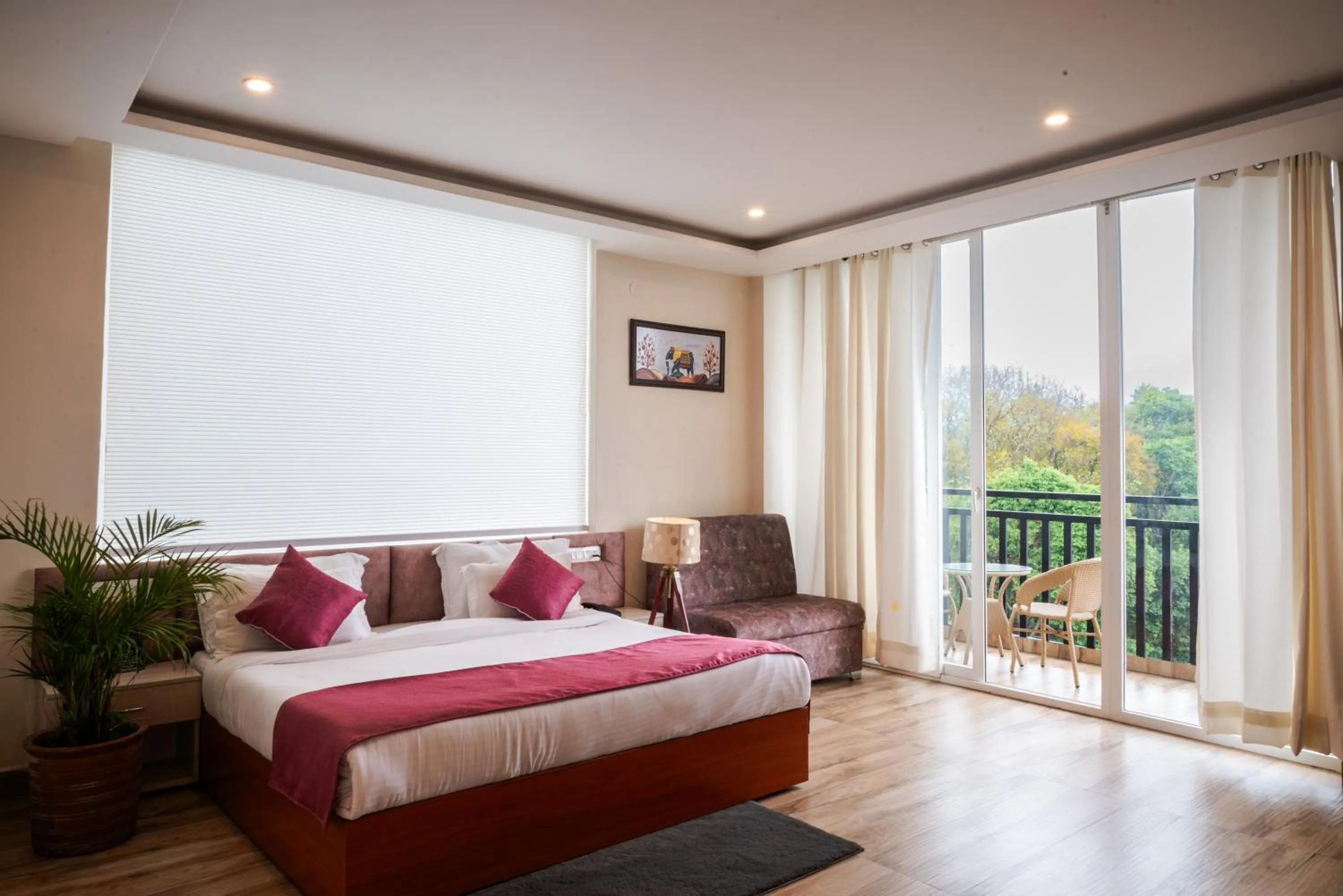 Bed in Hotel Sagar Residency - Best Mountain View Hotel in Palampur