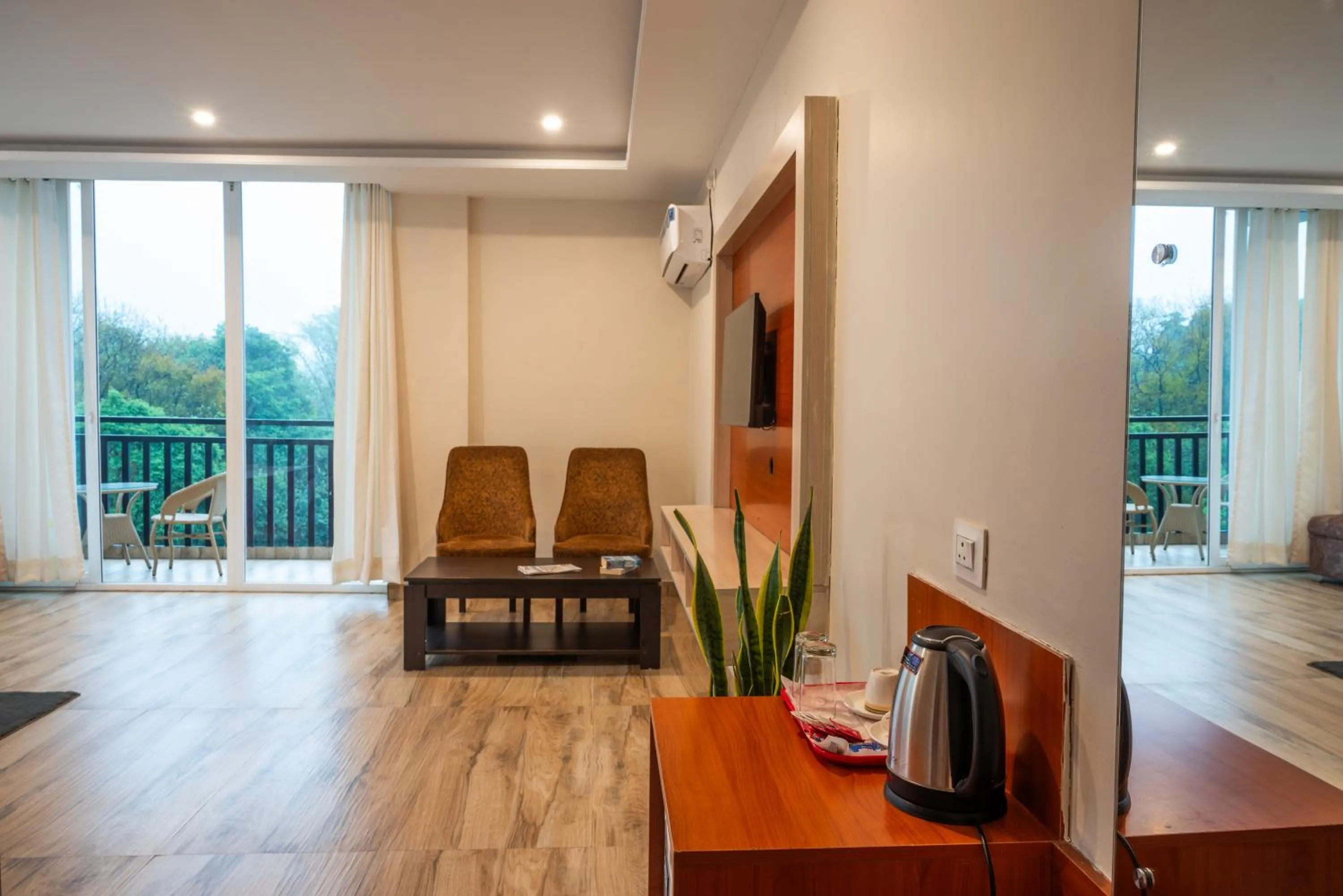 Hotel Sagar Residency - Best Mountain View Hotel in Palampur