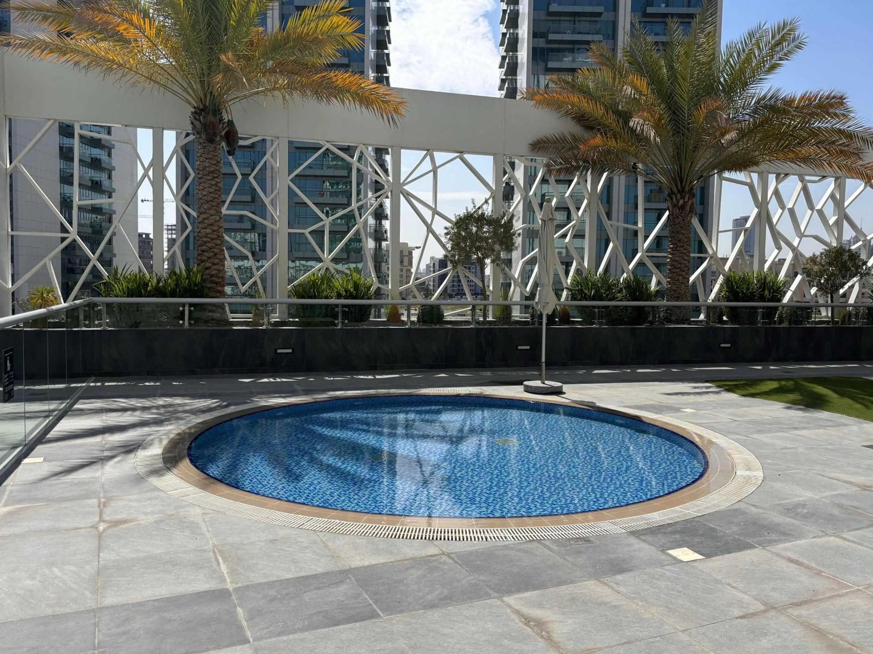 Frank Porter - Bella Rose