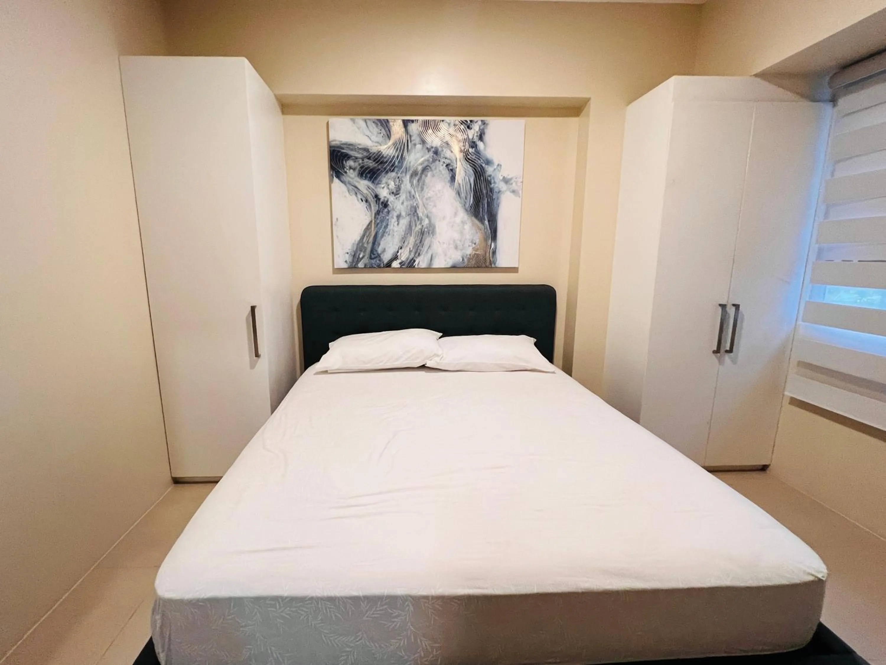 Bedroom, Bed in Avida Towers Atria