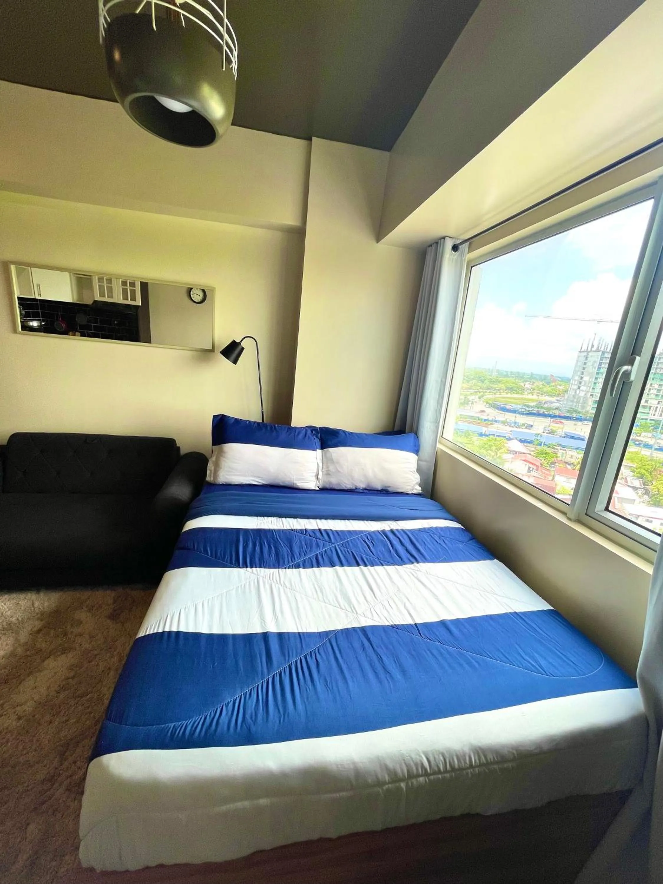 Bed in Avida Towers Atria