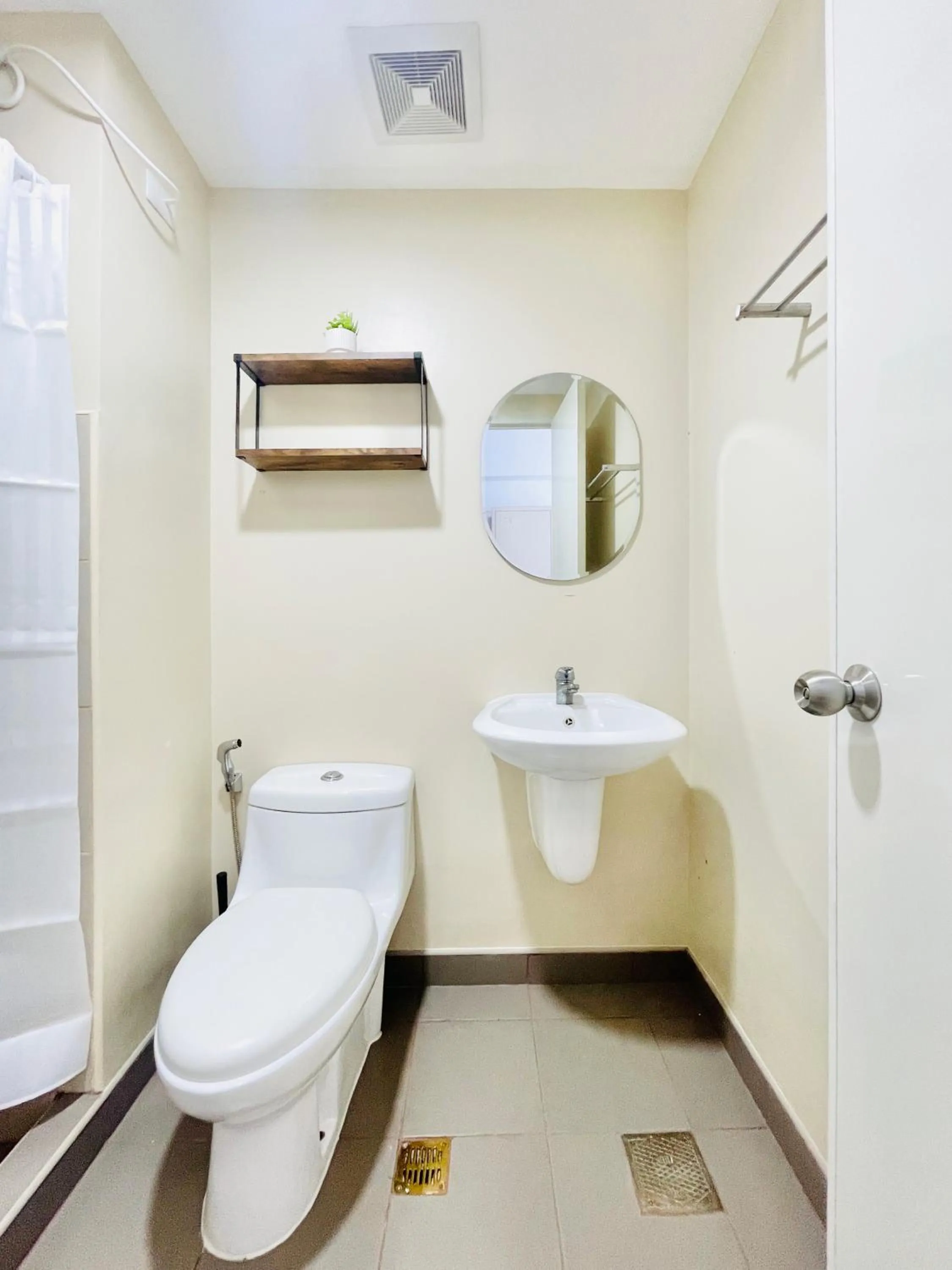 Bathroom in Avida Towers Atria