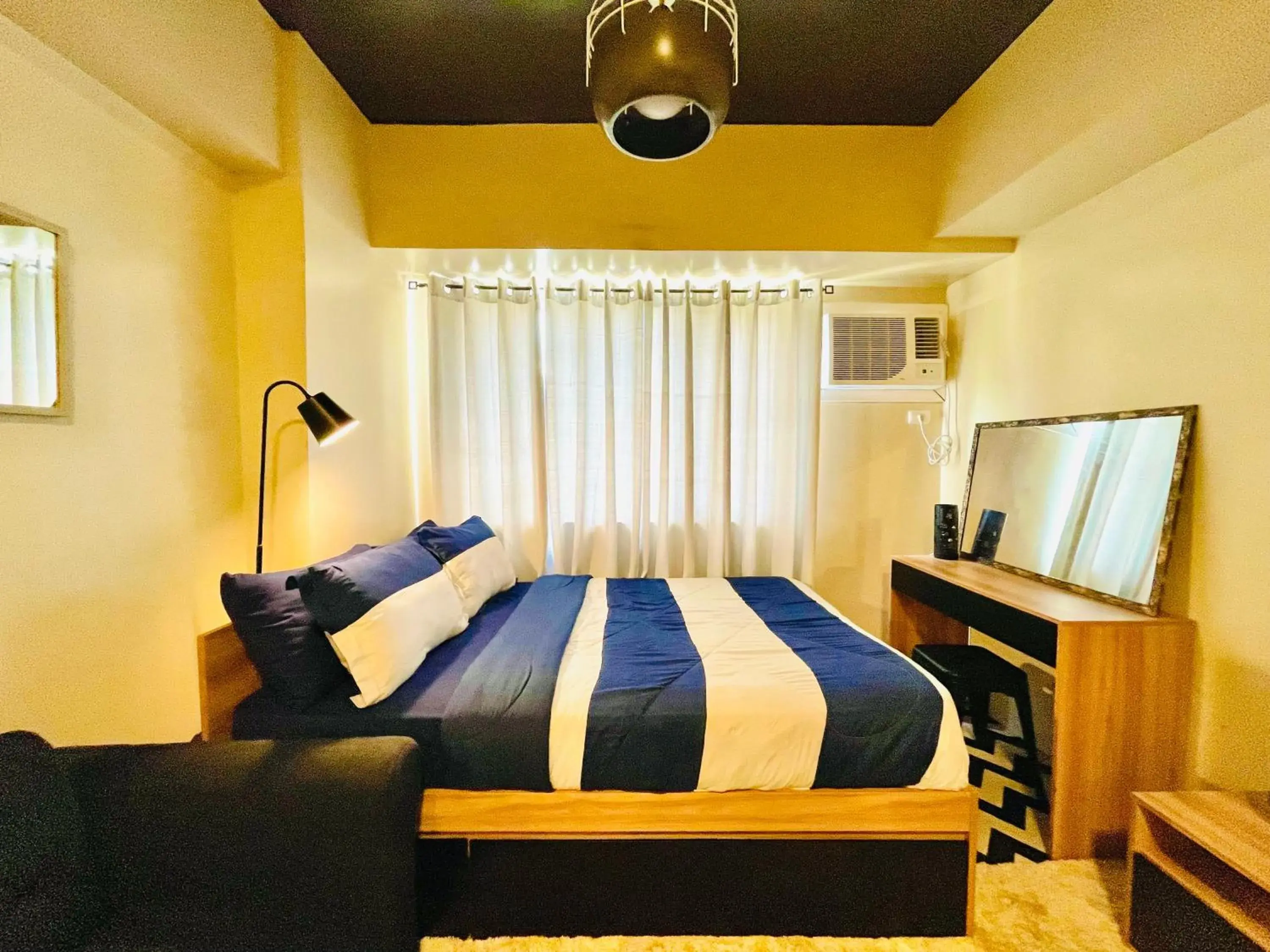 Family Studio in Avida Towers Atria Family Studio in Avida Towers Atria