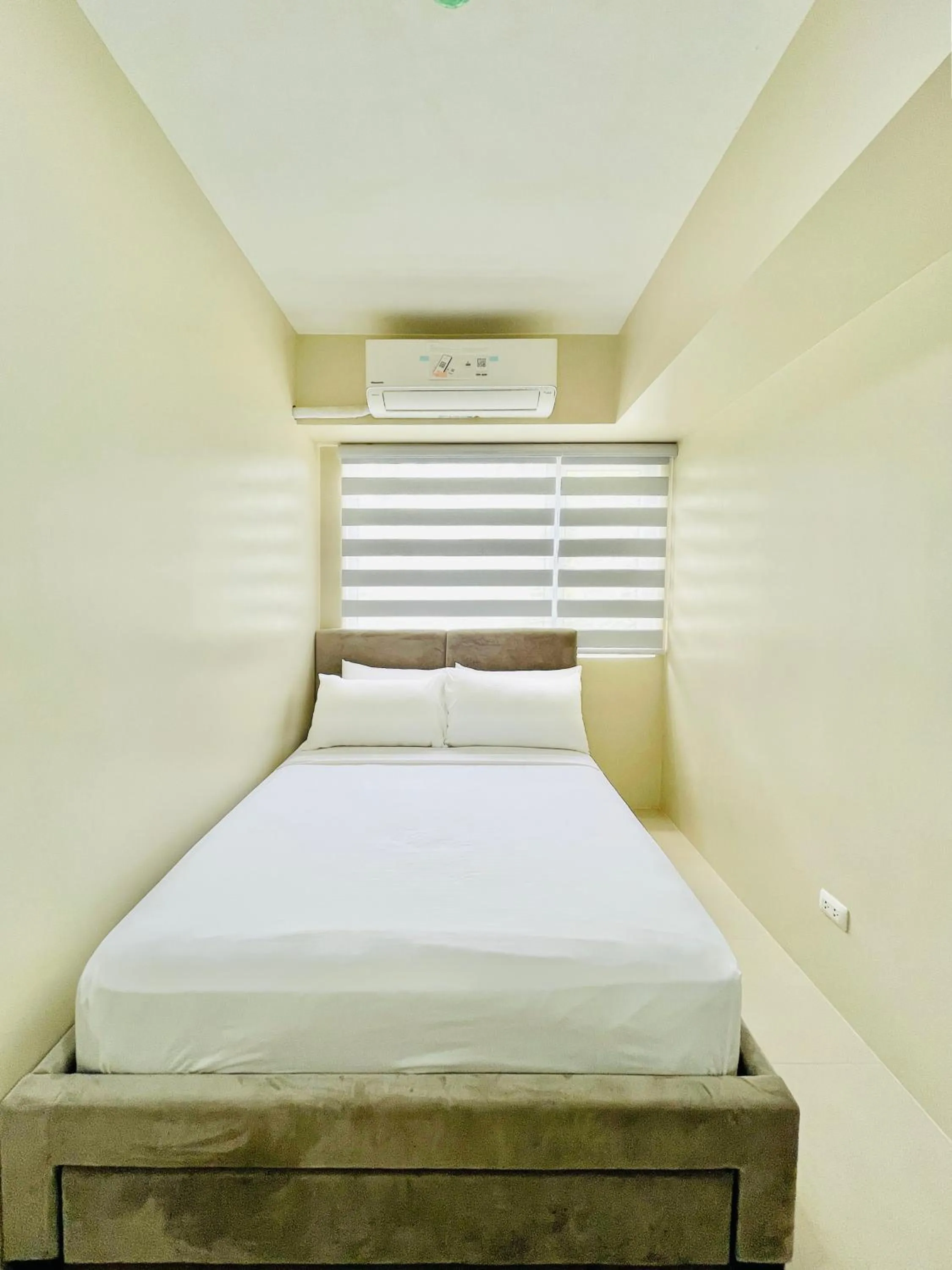 Bedroom, Bed in Avida Towers Atria