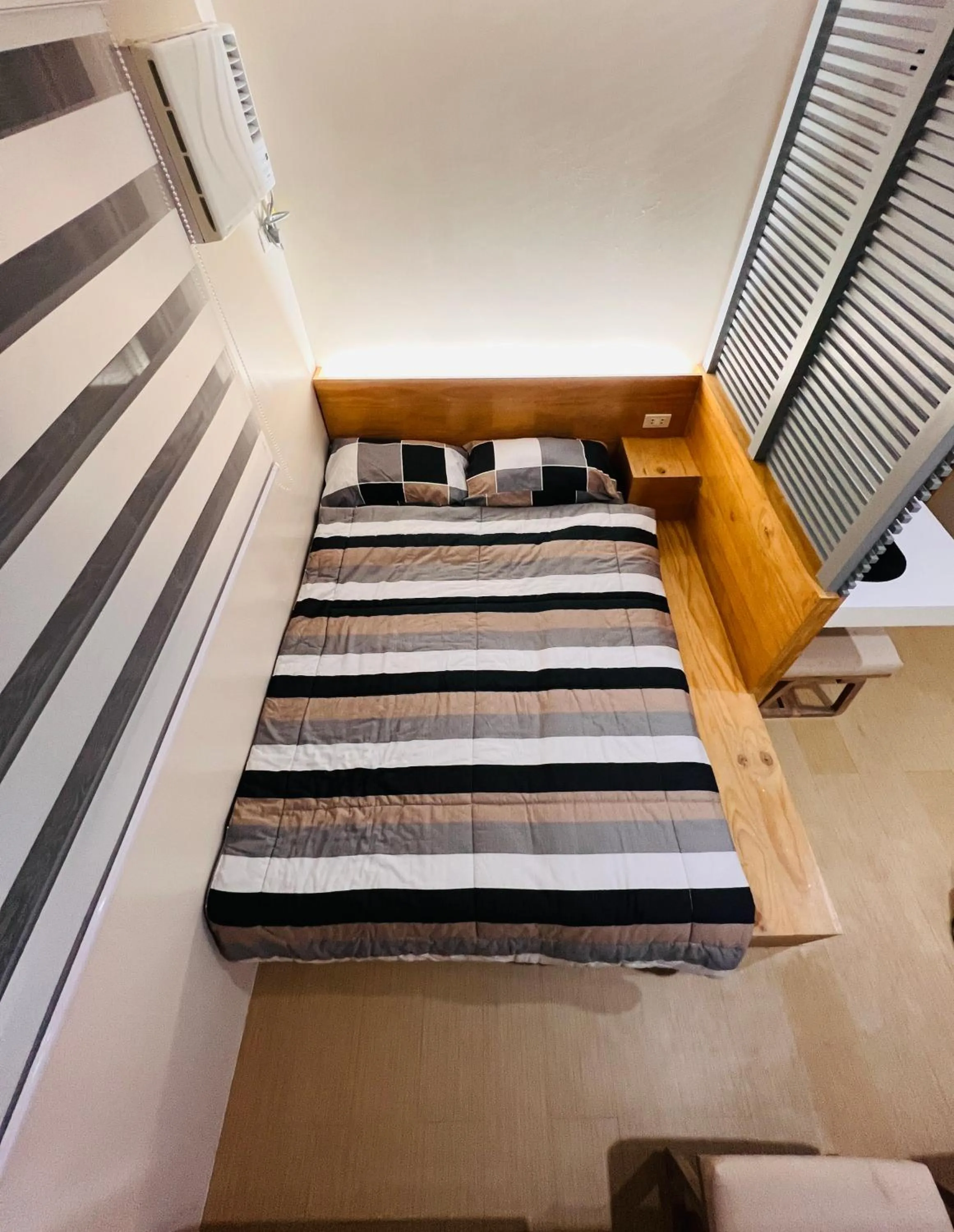 Bed in Avida Towers Atria