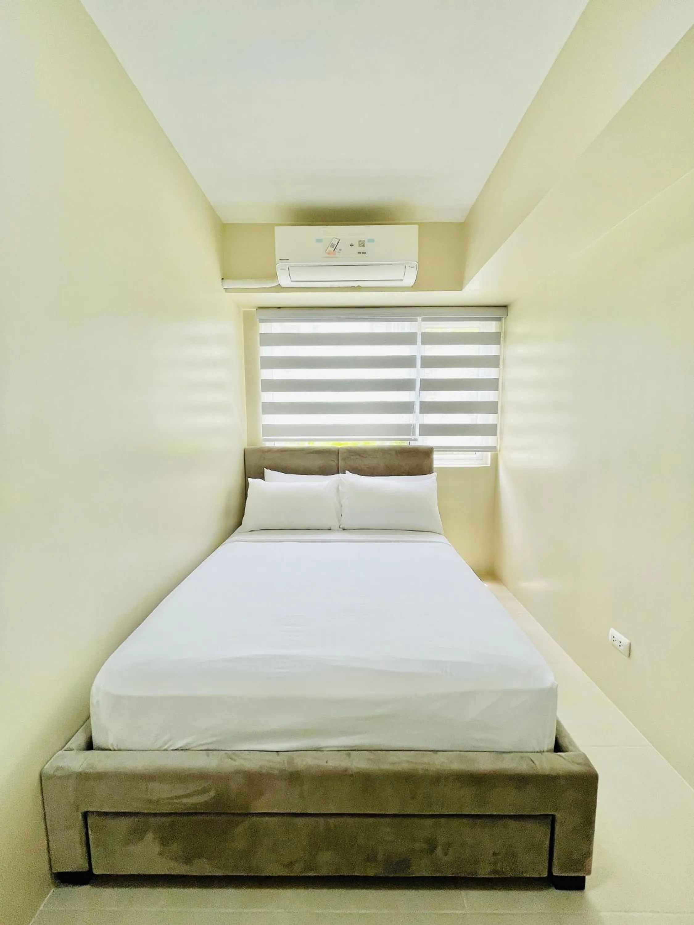 Bedroom, Bed in Avida Towers Atria