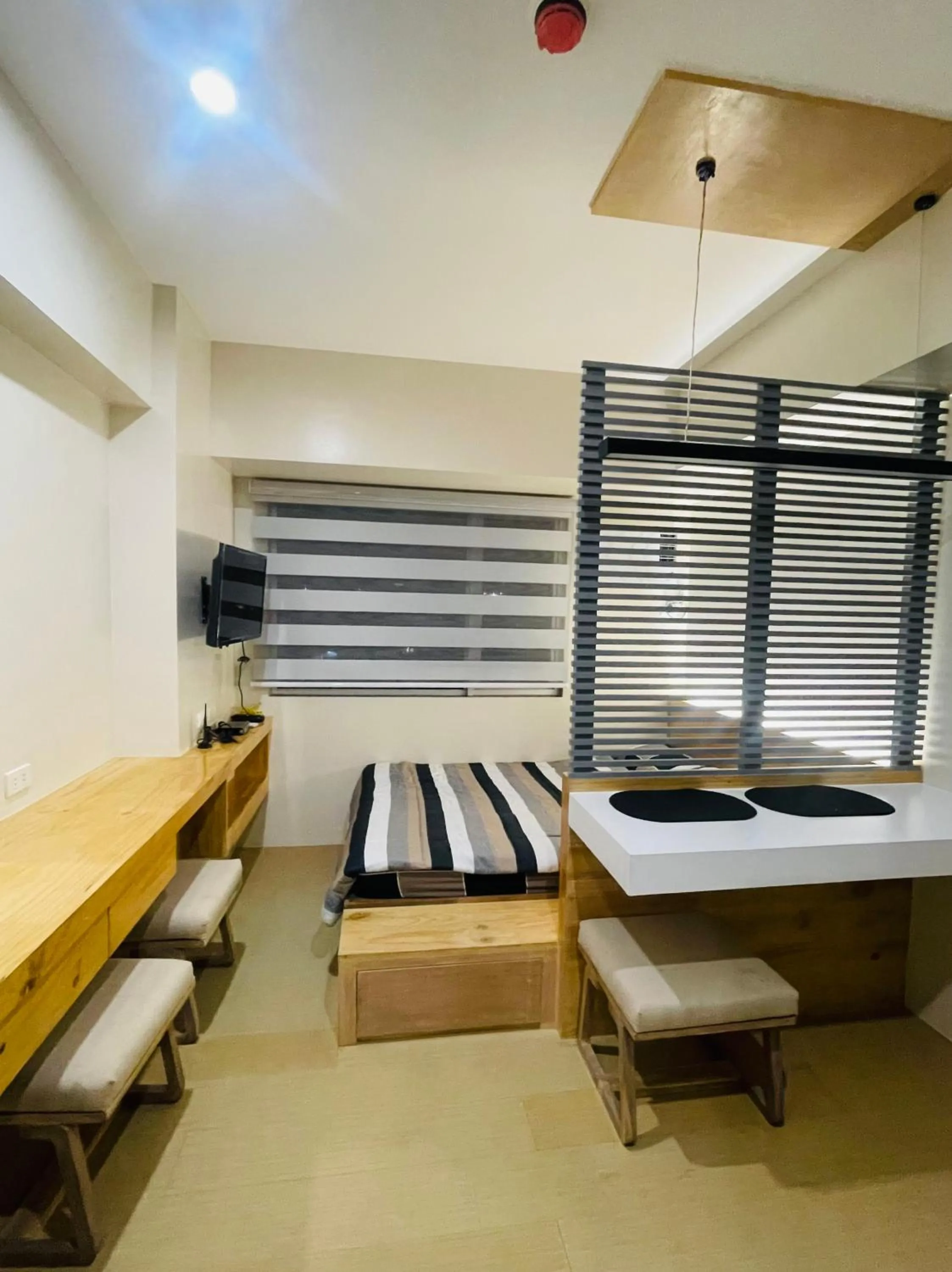 Bed in Avida Towers Atria