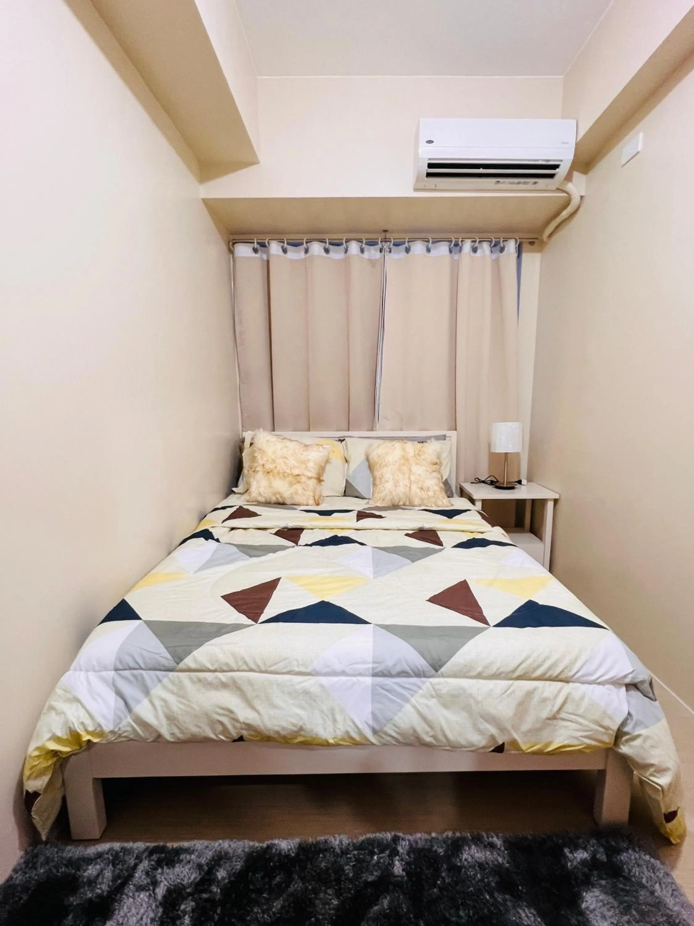 Bedroom, Bed in Avida Towers Atria