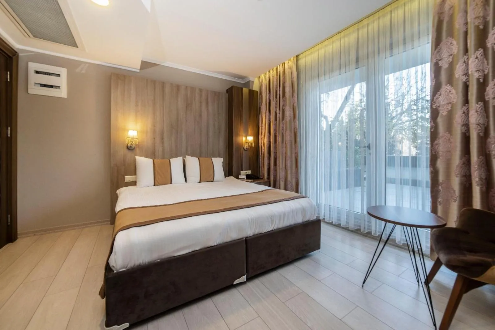 Bed in Royal Capital Hotel Bursa