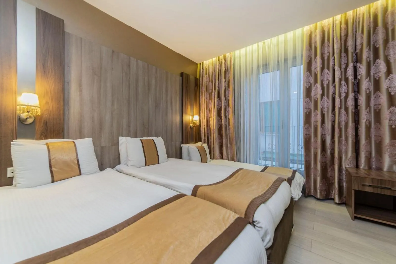 Bed in Royal Capital Hotel Bursa