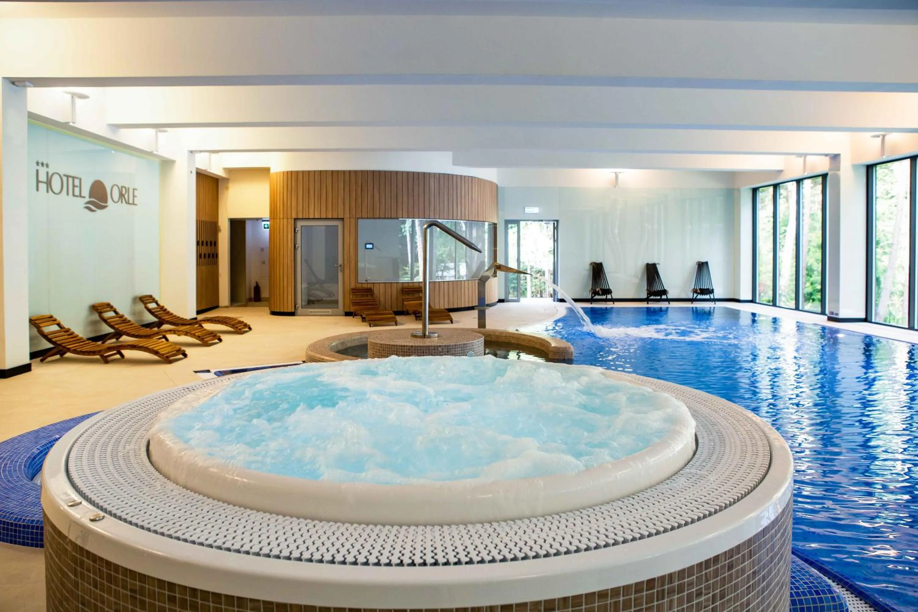 Swimming pool in Hotel Orle