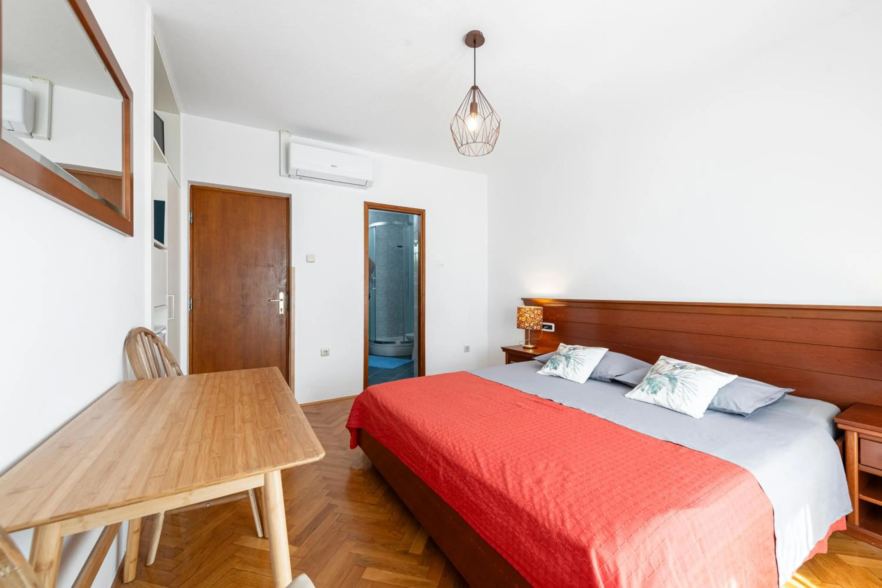 Guest House Međine
