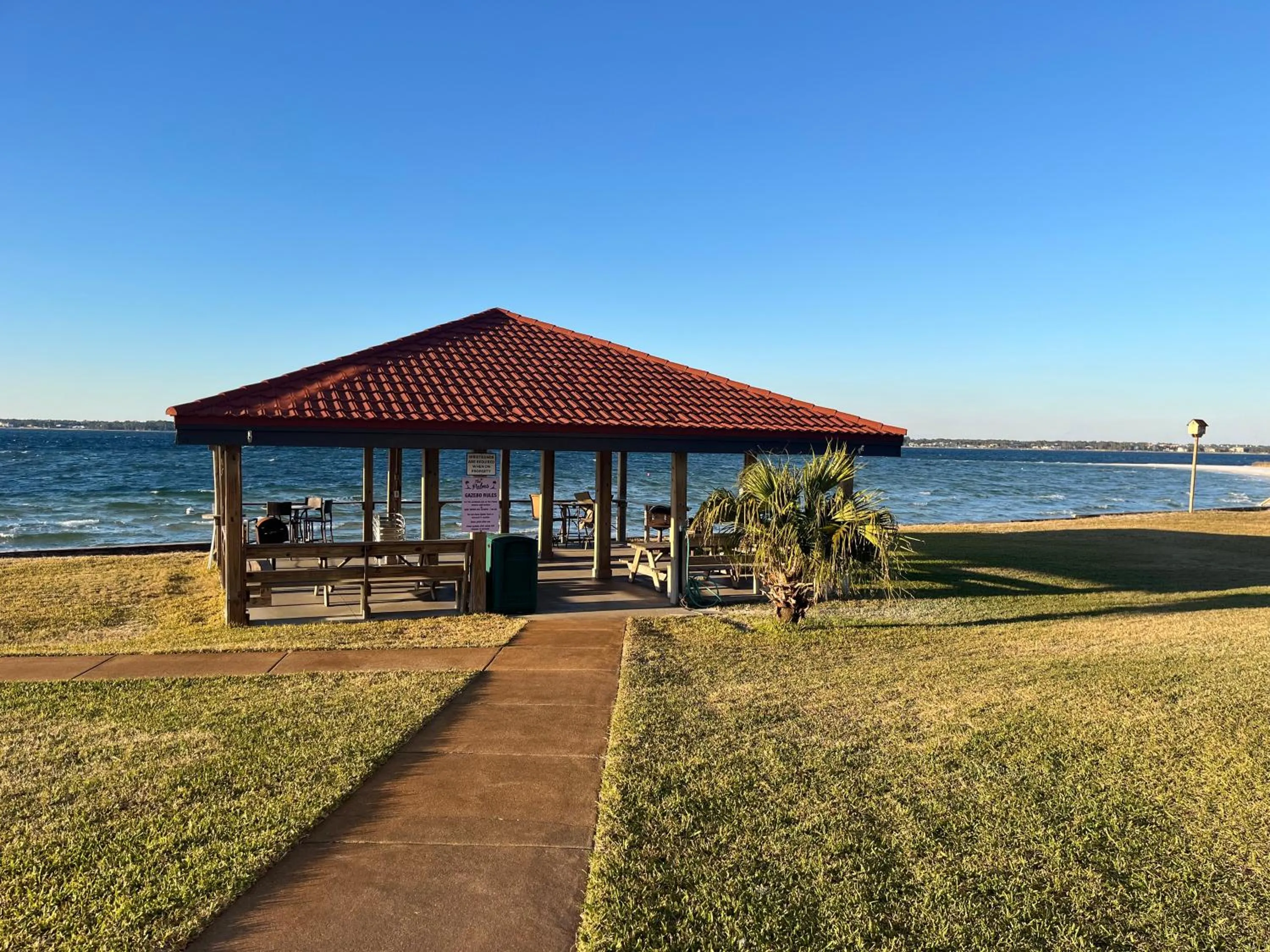 Sunset Harbor Palms - Mason Beach Retreat