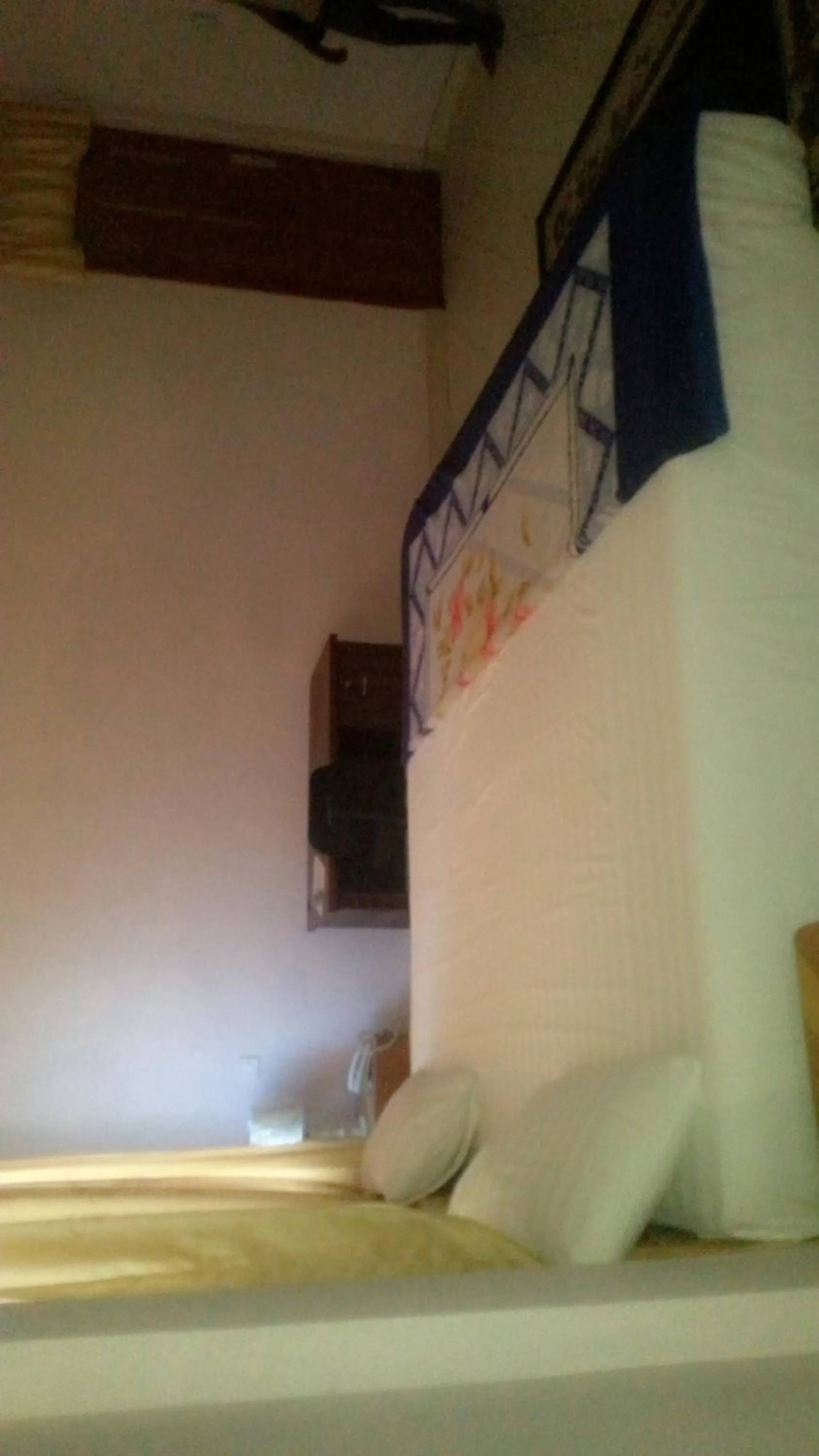 Bed in Pemicsa Hotel Accra