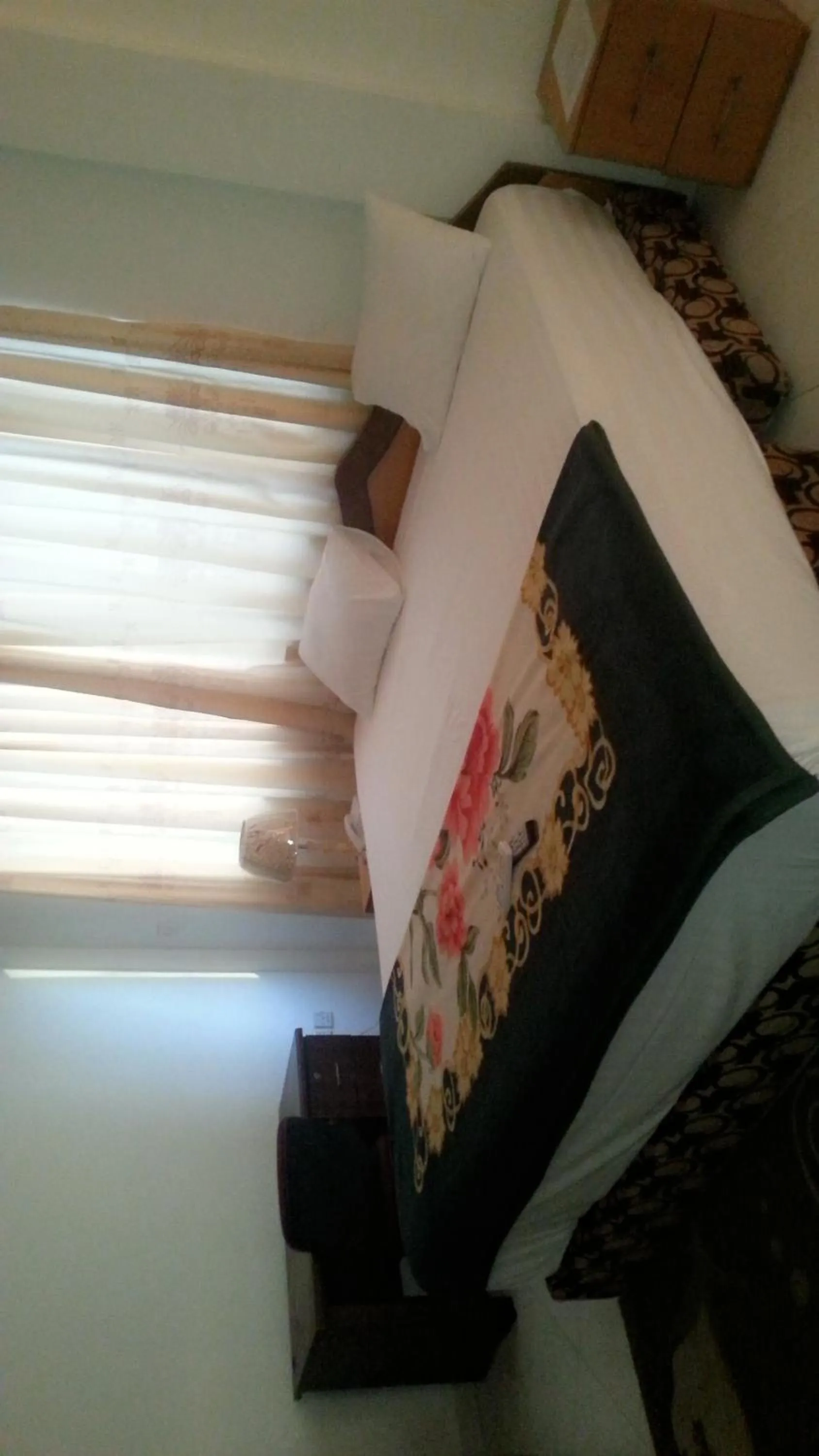 Bed in Pemicsa Hotel Accra