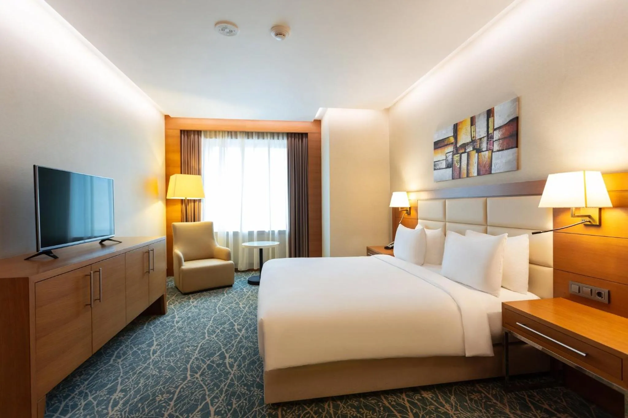 Bedroom, Bed in Holiday Inn Baku by IHG