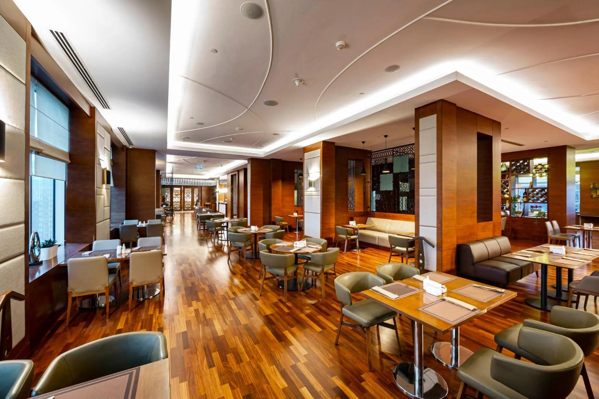 Restaurant/places to eat in Holiday Inn Baku by IHG