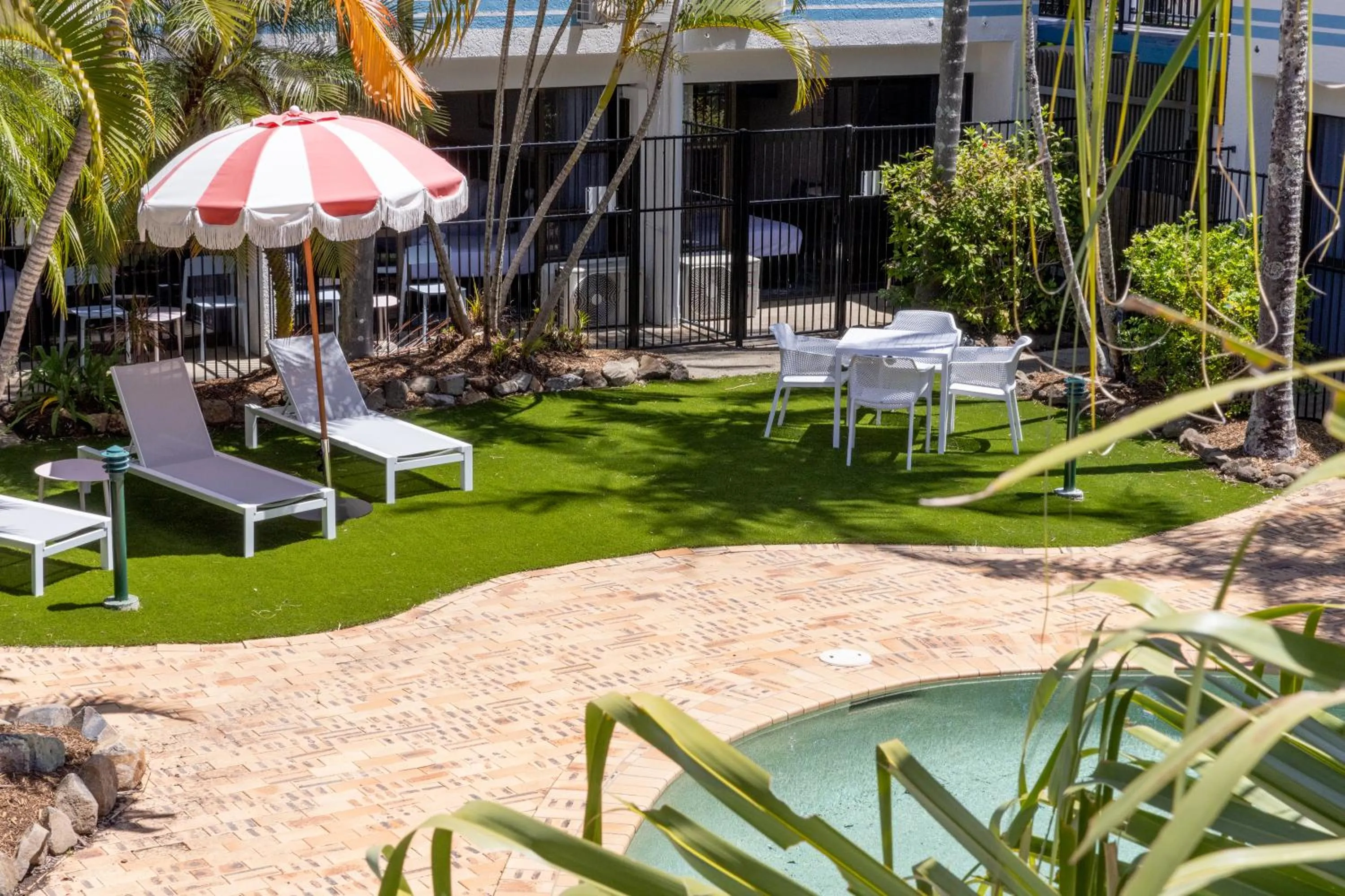 Swimming pool in Currimundi Hotel