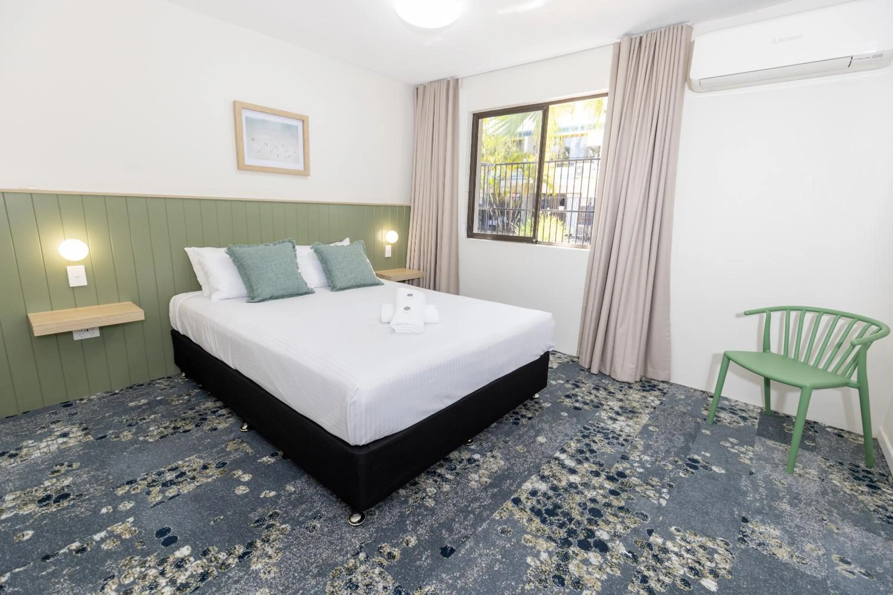 Bed in Currimundi Hotel