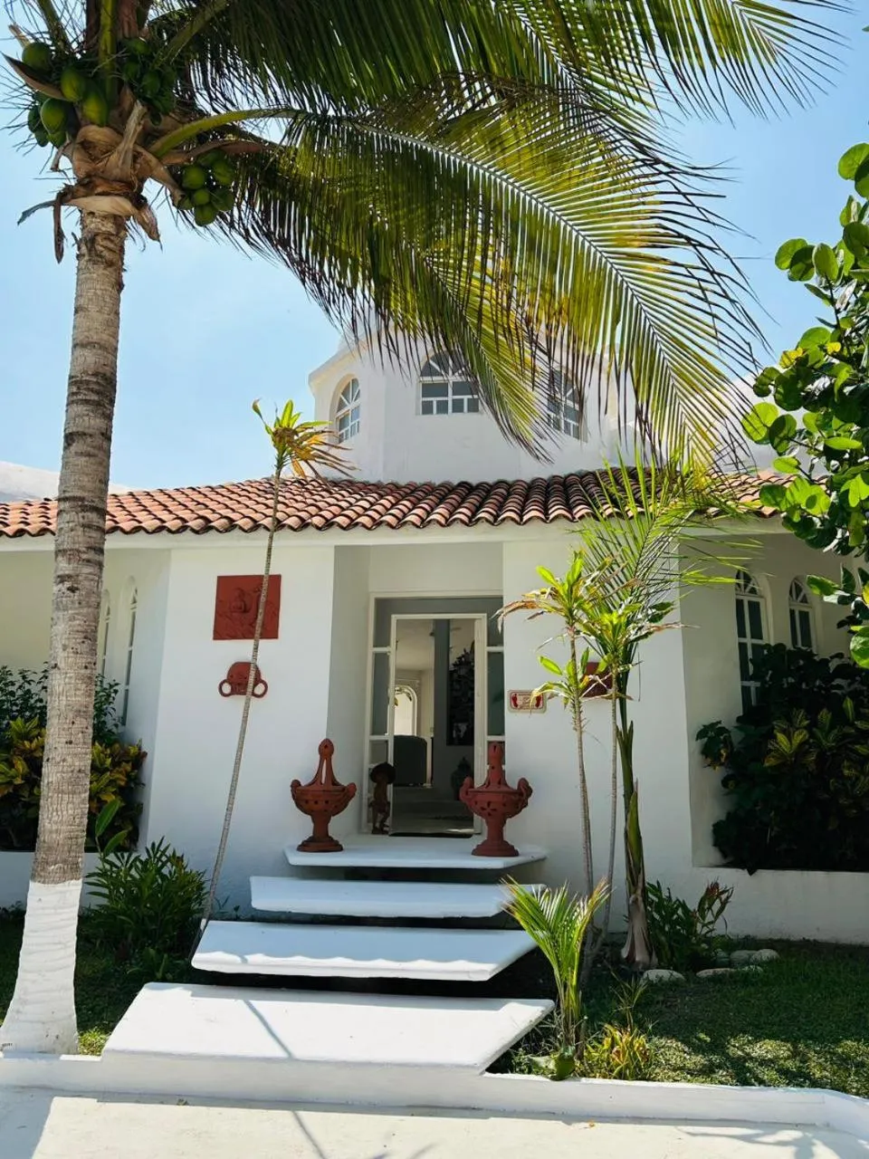 Facade/entrance in Villas Fasol Huatulco