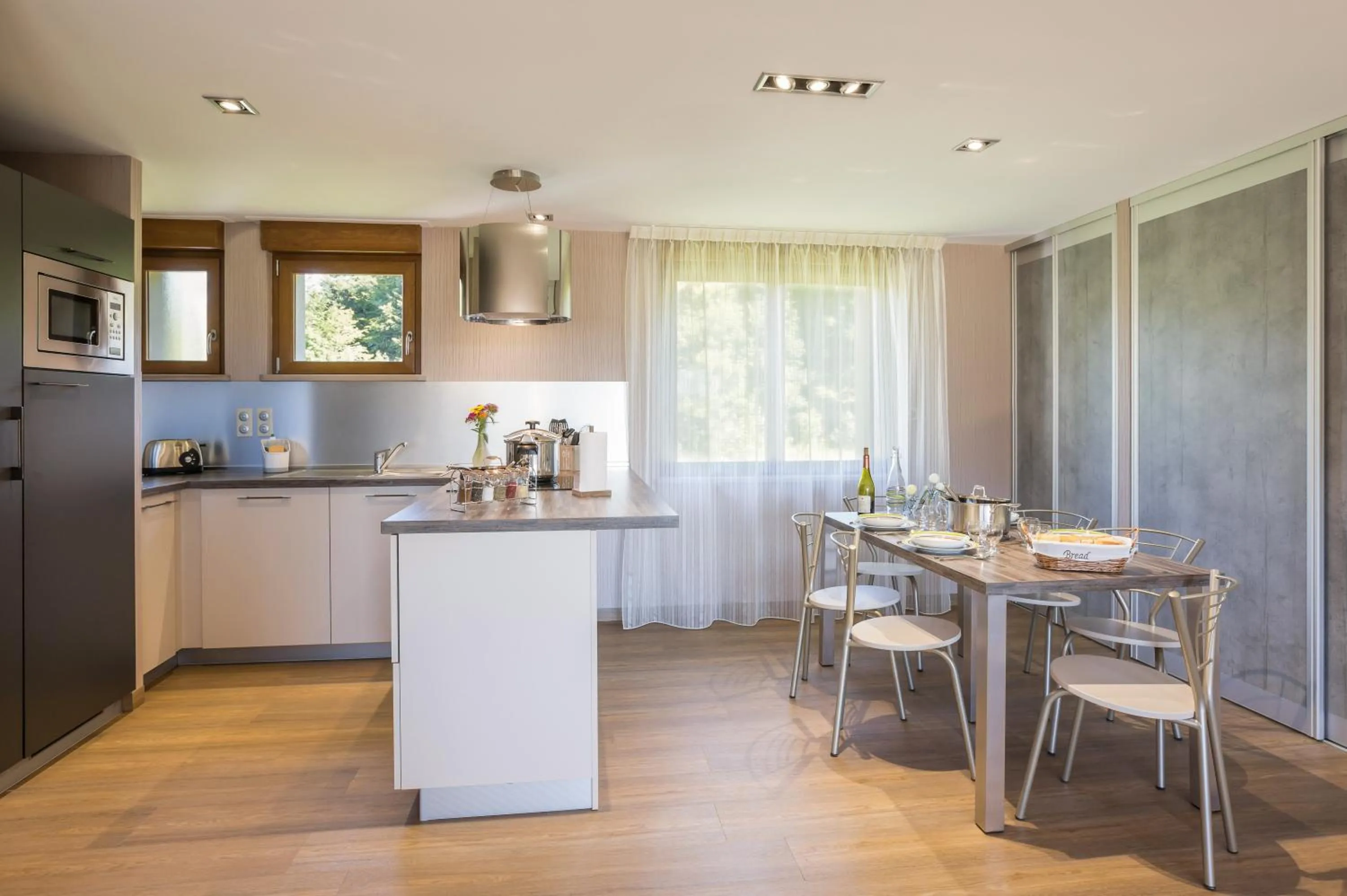 Coffee/tea facilities in Logis Hôtel Le Relais du Bois Vialotte