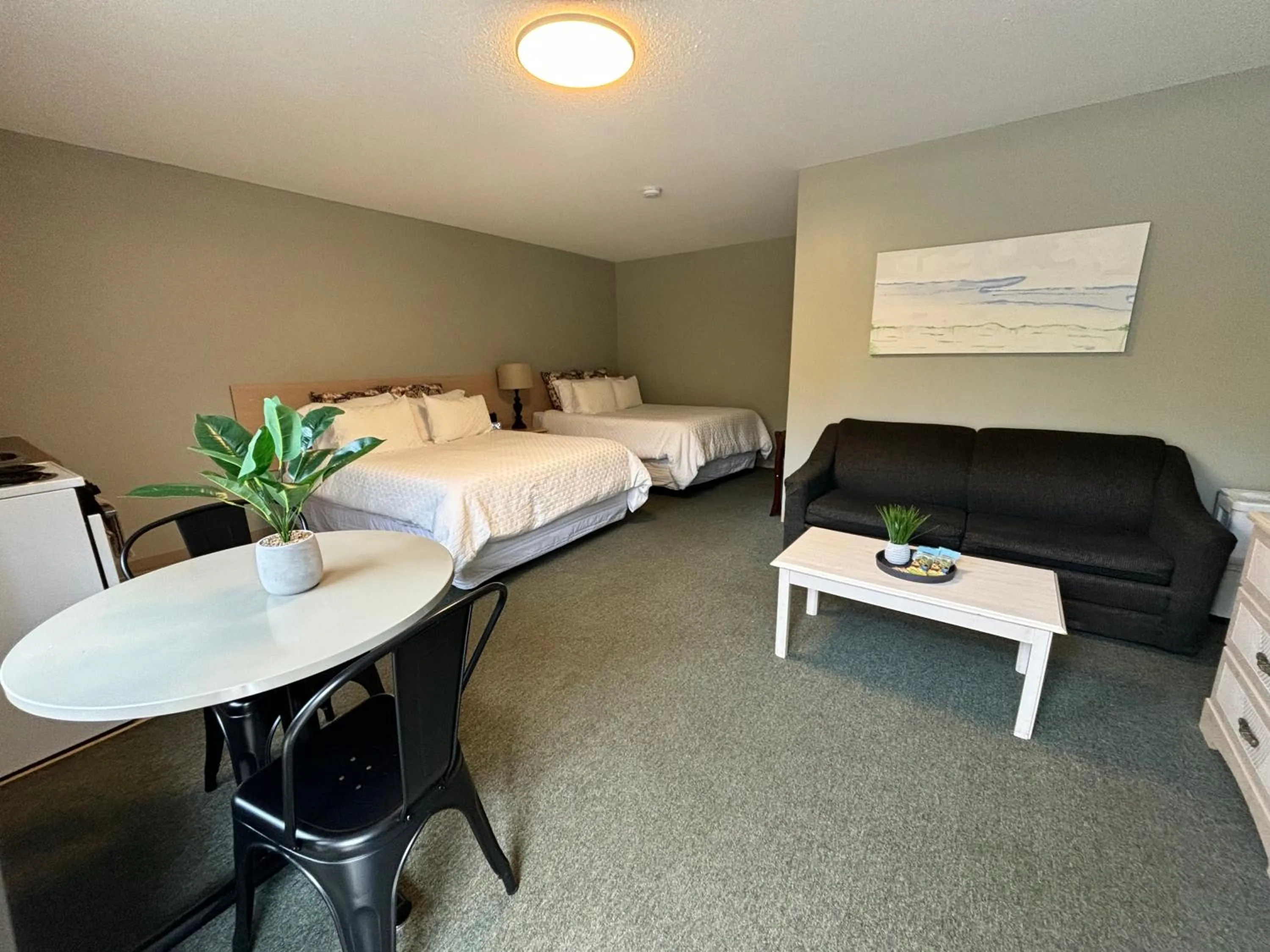 Bed in Lakeside Stays