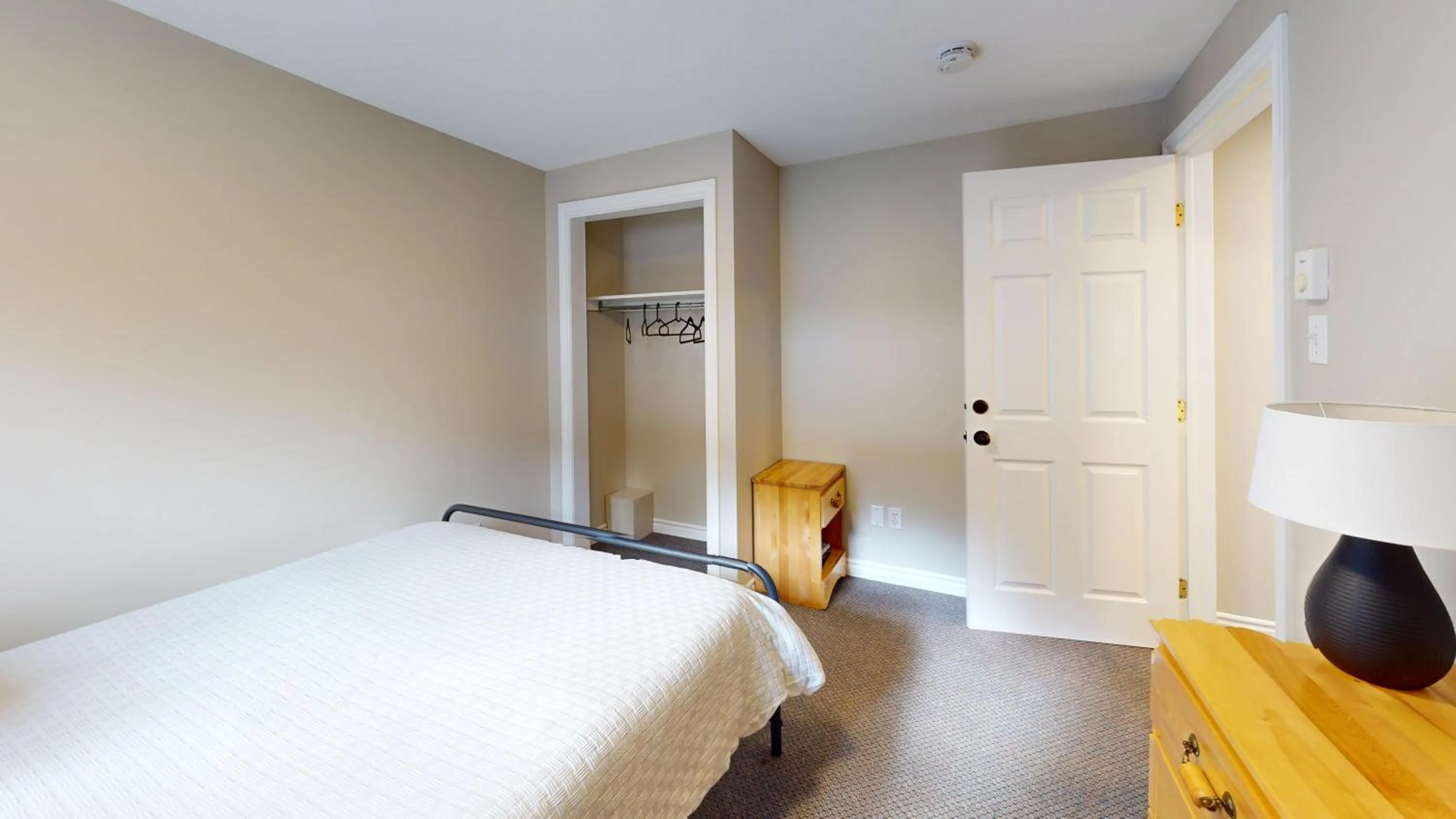 Bed in Lakeside Stays