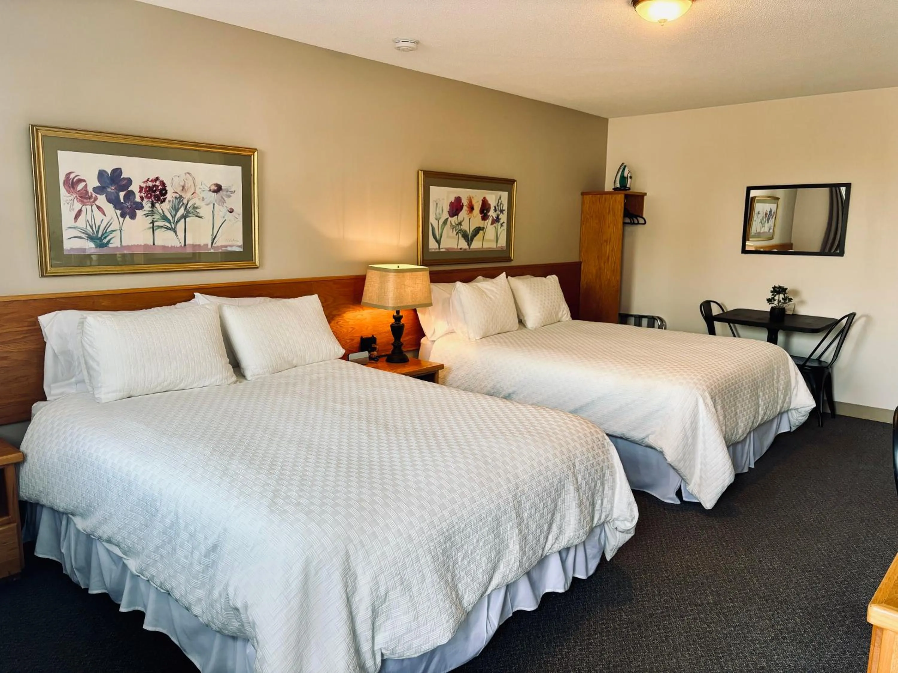 Bed in Lakeside Stays