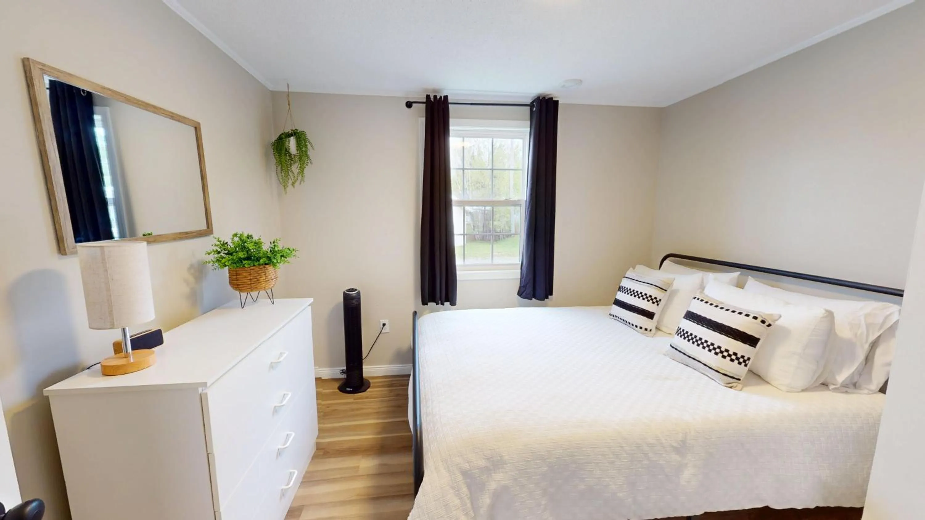 Bed in Lakeside Stays