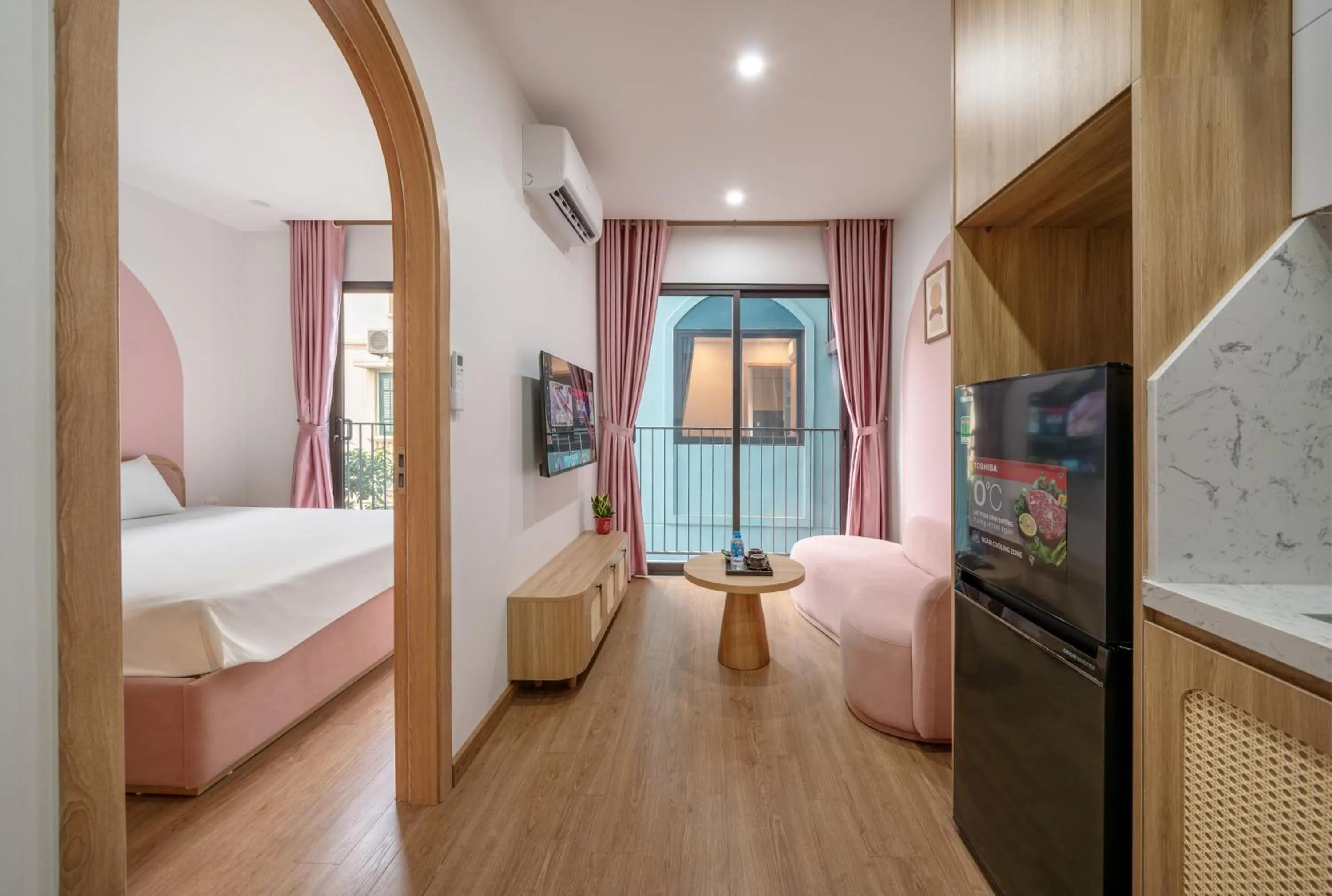 TV and multimedia, Bed in MOONLIT Suites Hotel by Luxe Paradise