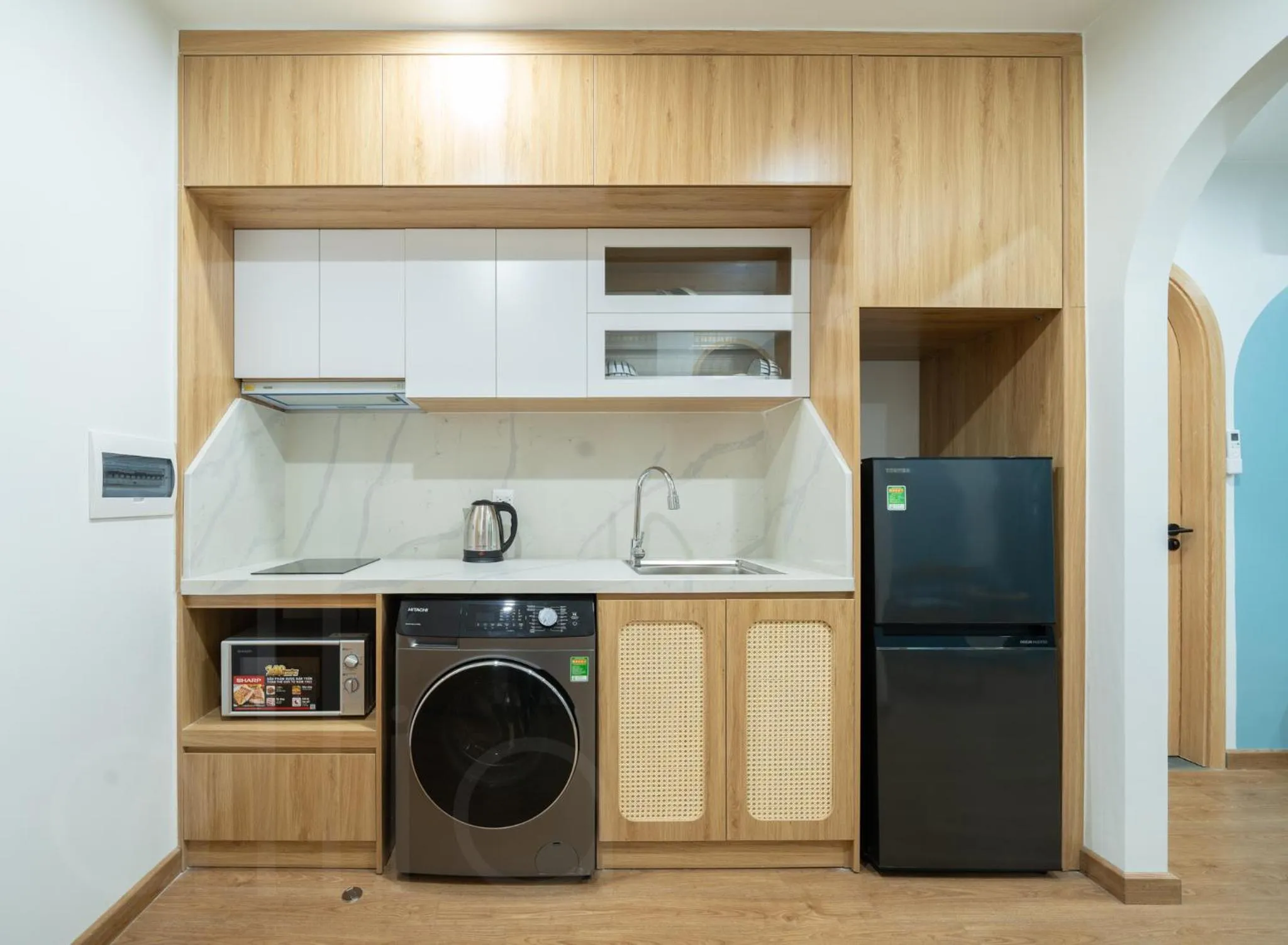 Coffee/tea facilities in MOONLIT Suites Hotel by Luxe Paradise