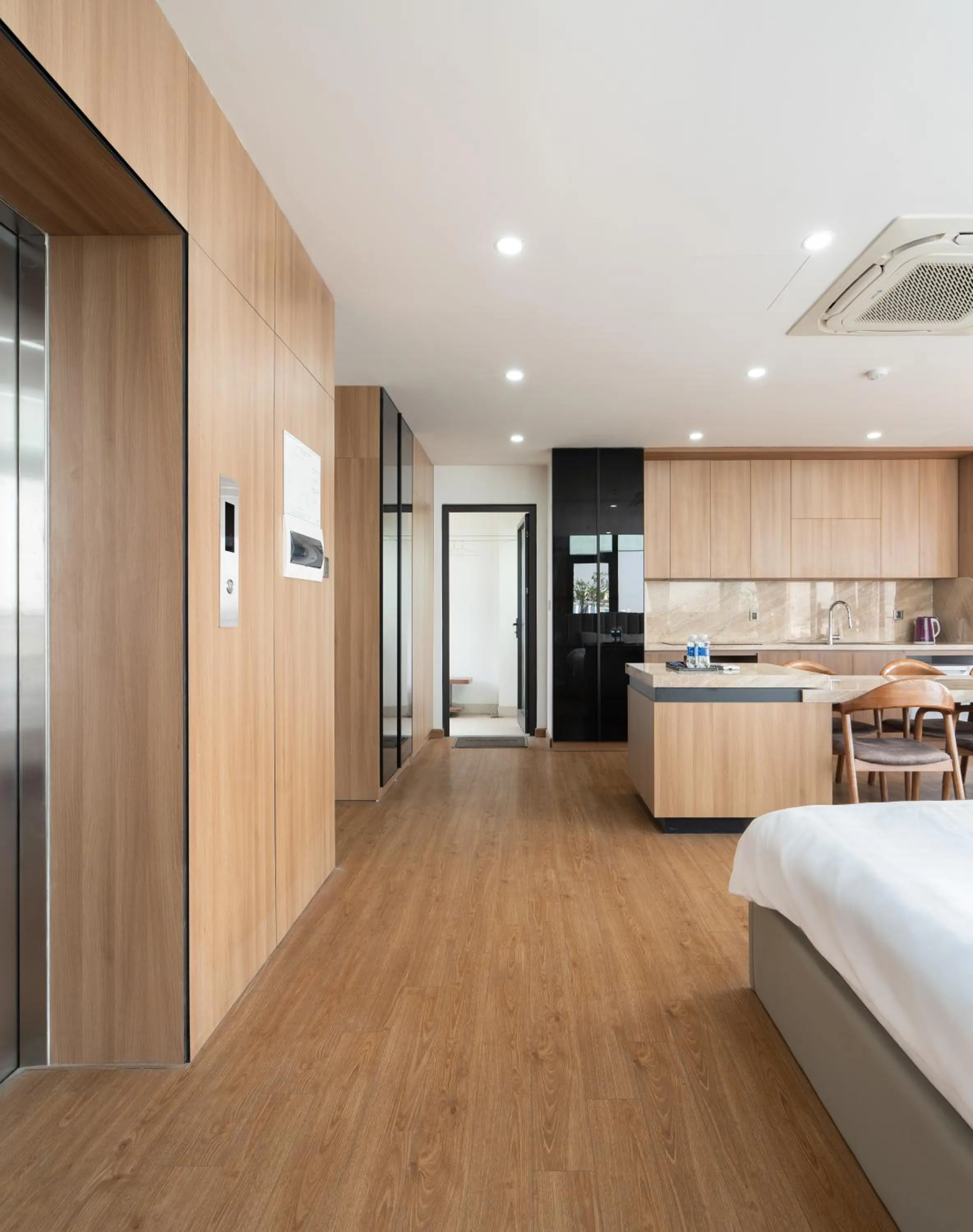 stove in MOONLIT Suites Hotel by Luxe Paradise