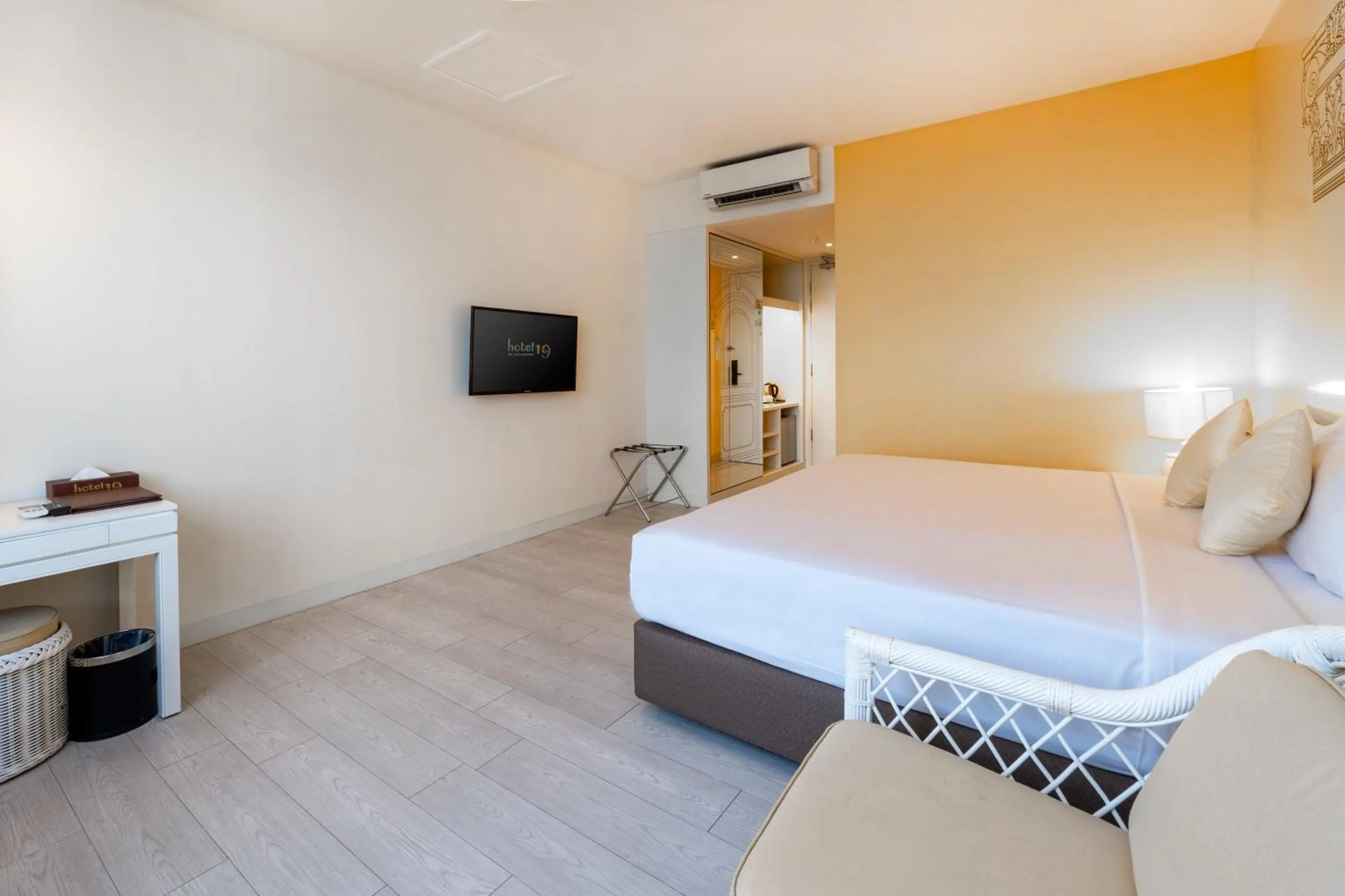 Bed in Hotel 19, Penang