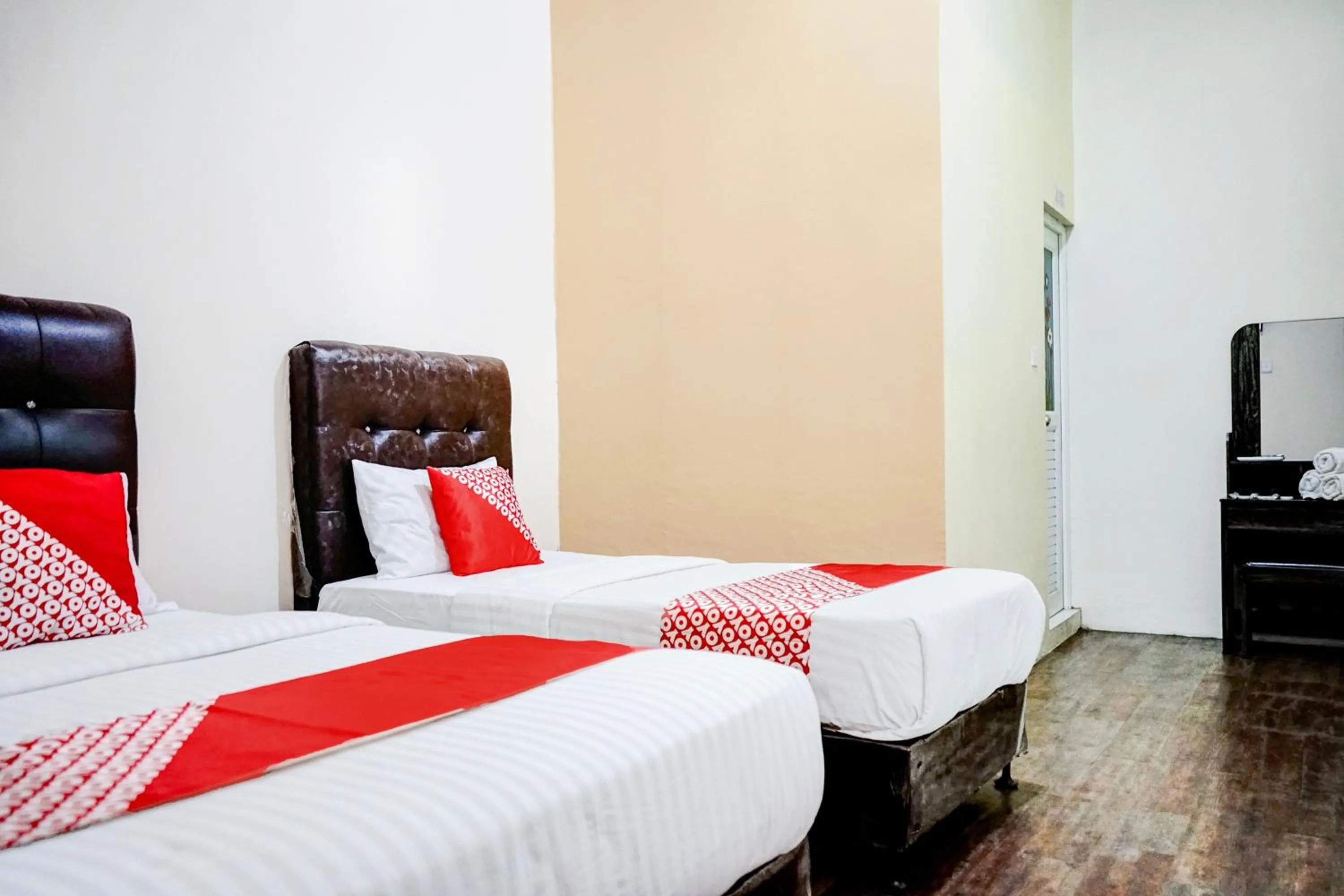 Bedroom, Bed in Hotel O Mantari Guesthouse
