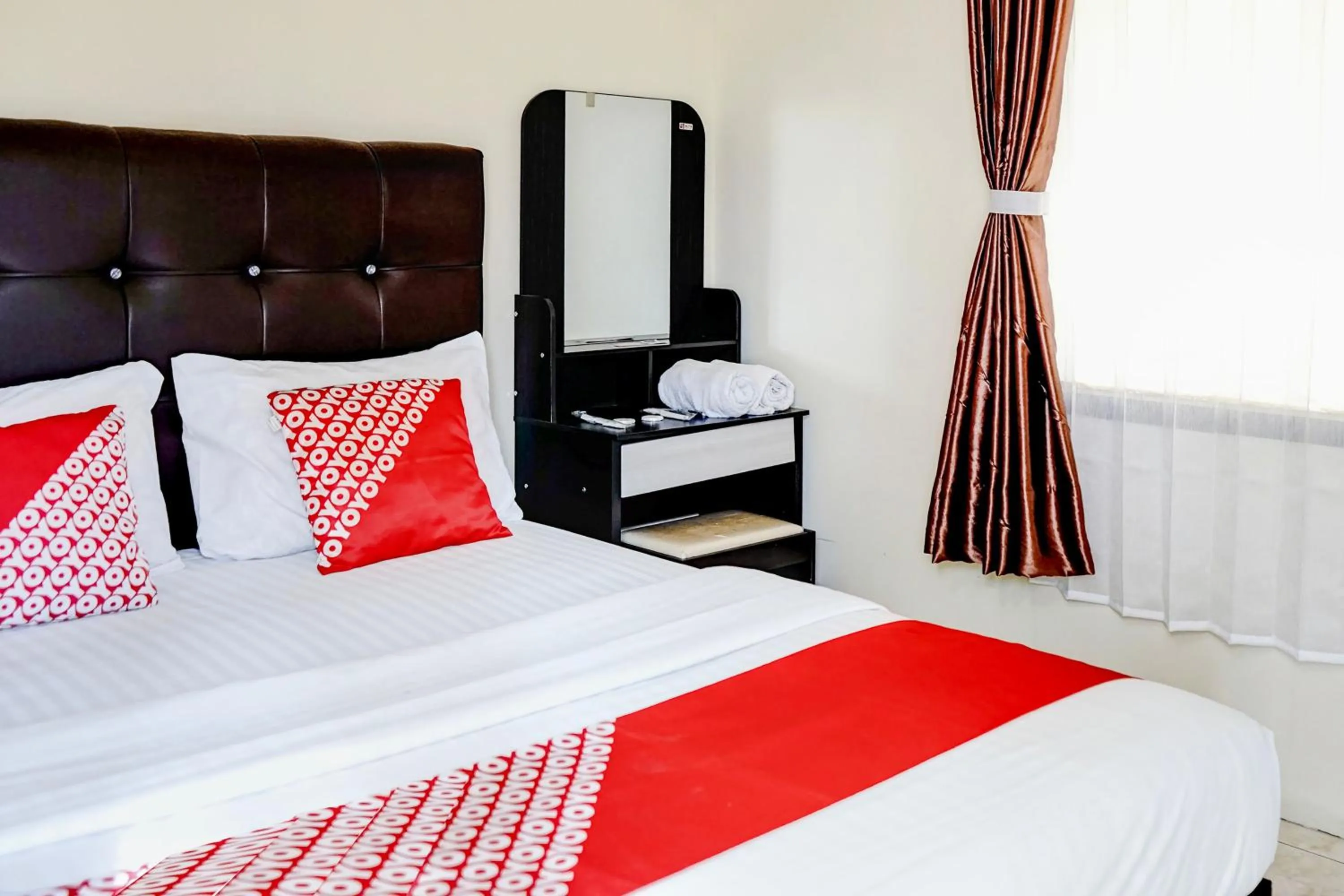 Bedroom, Bed in Hotel O Mantari Guesthouse