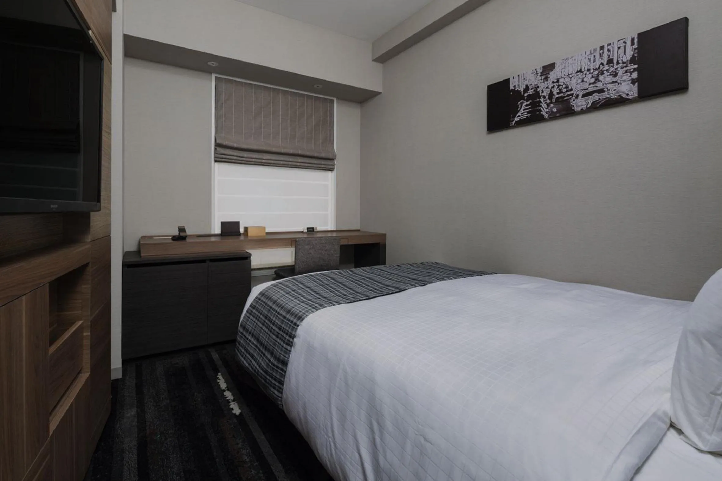 Photo of the whole room, Bed in Hotel Sunroute Ginza