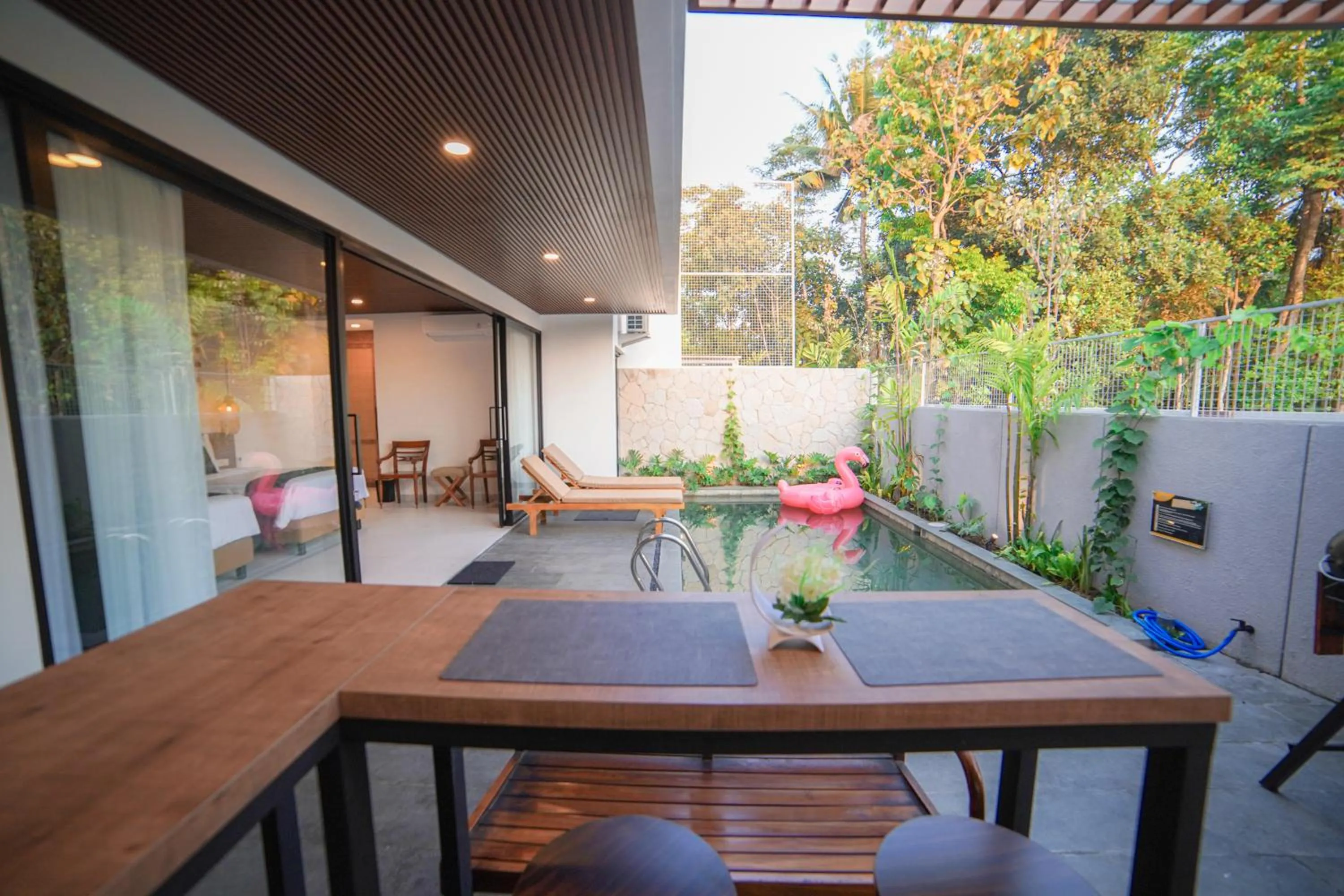 Dining area in Ubu Villa Amarta in Yogyakarta