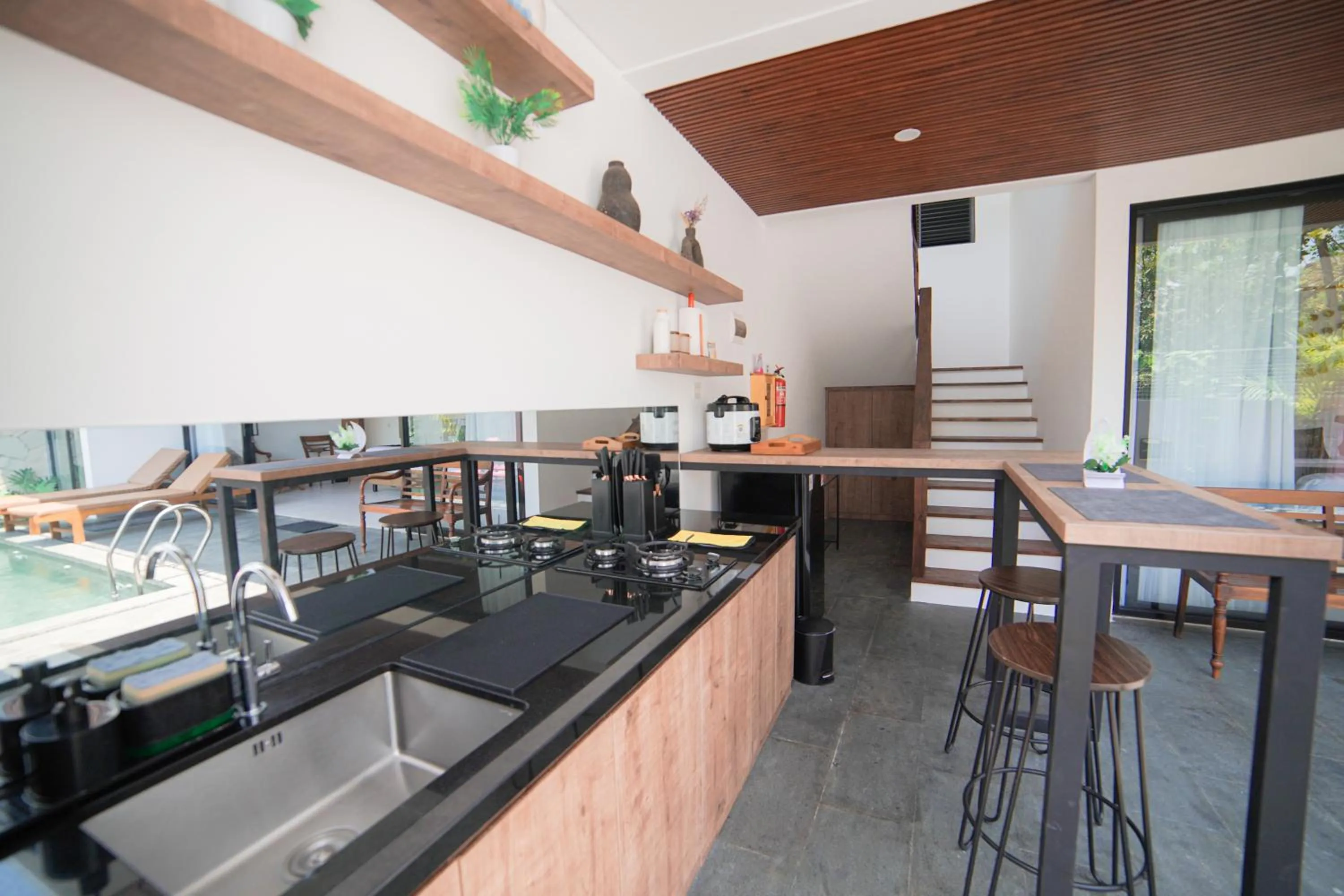 Kitchen or kitchenette in Ubu Villa Amarta in Yogyakarta