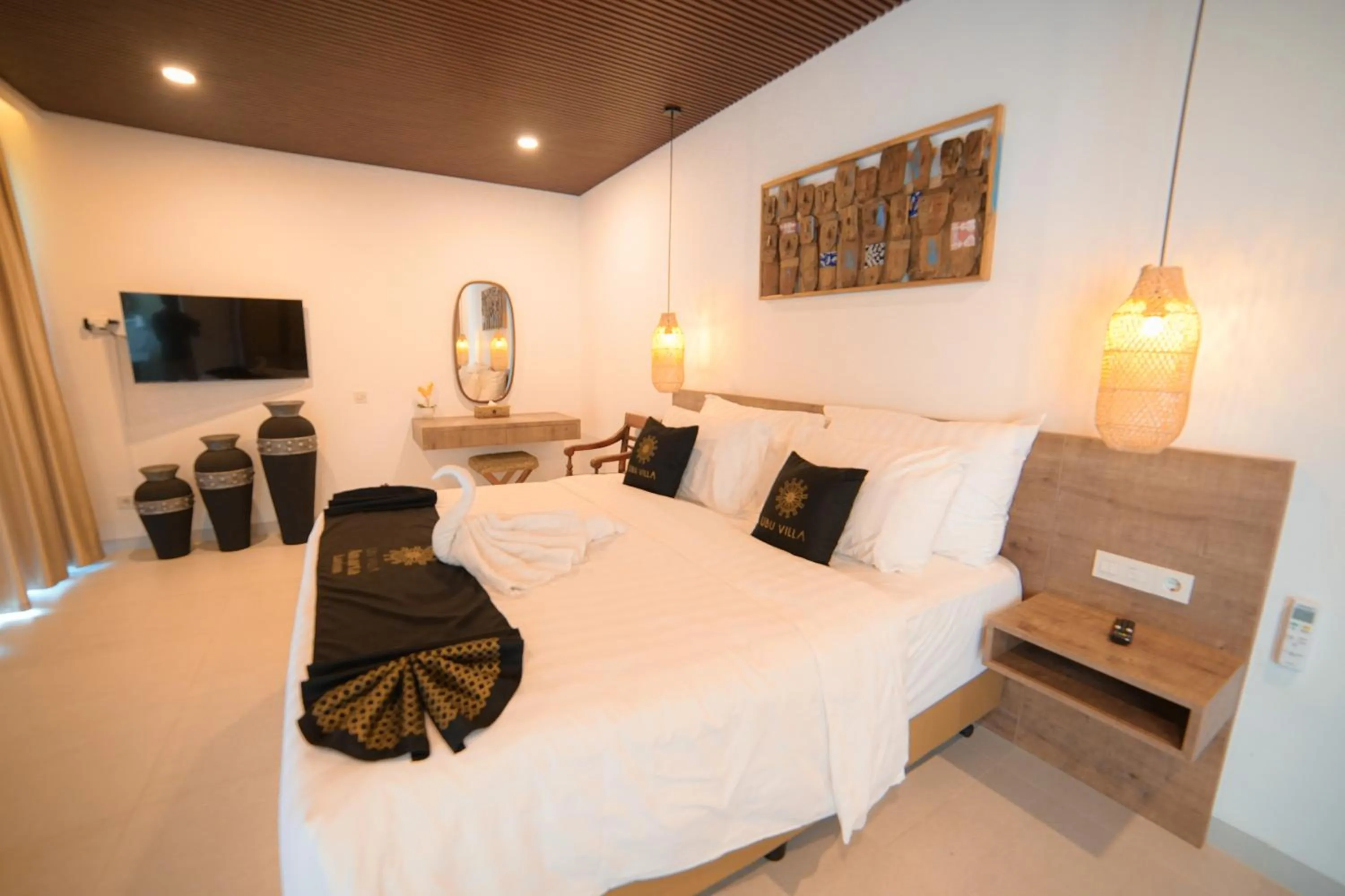 Bed in Ubu Villa Amarta in Yogyakarta