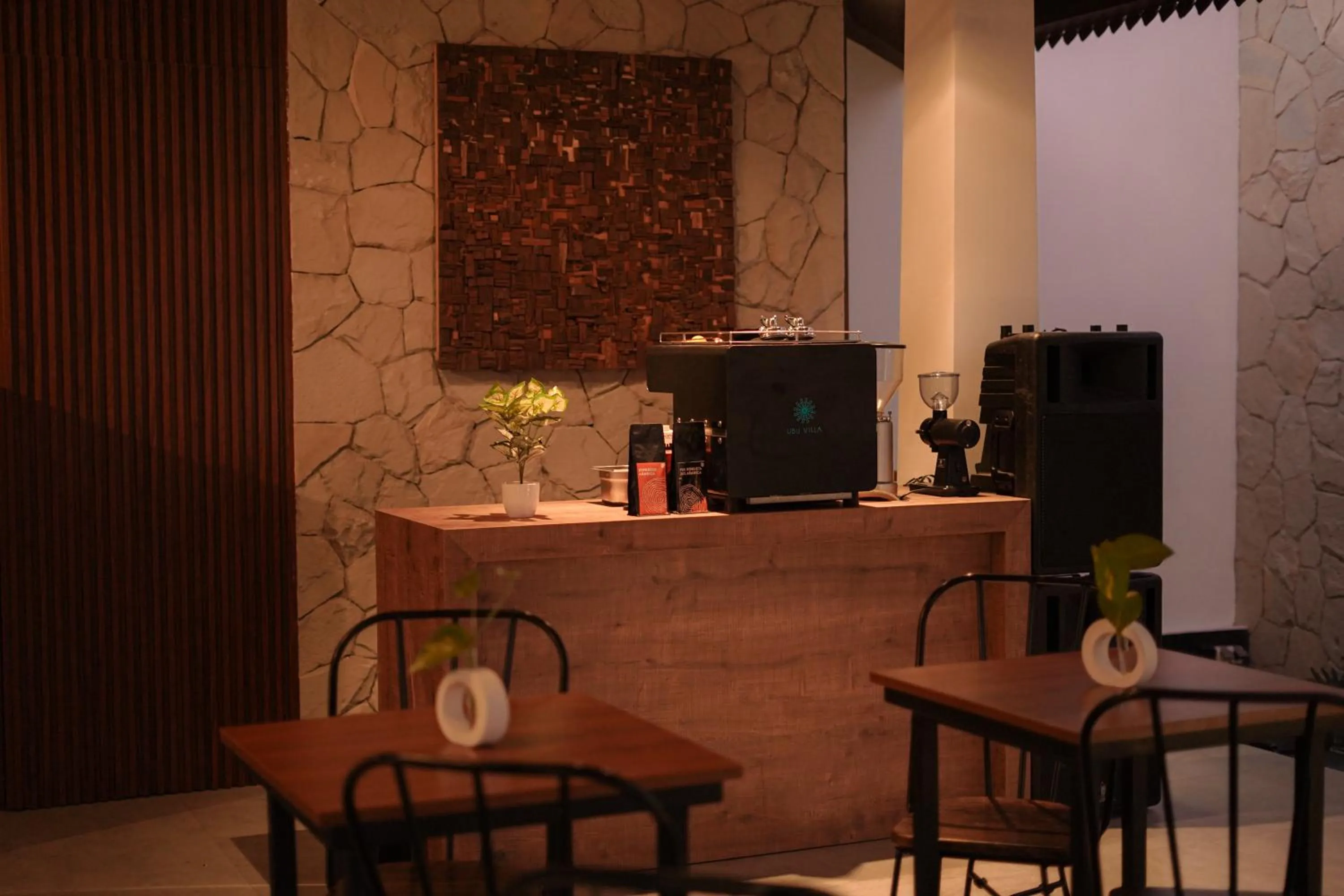 Lounge or bar in Ubu Villa Amarta in Yogyakarta