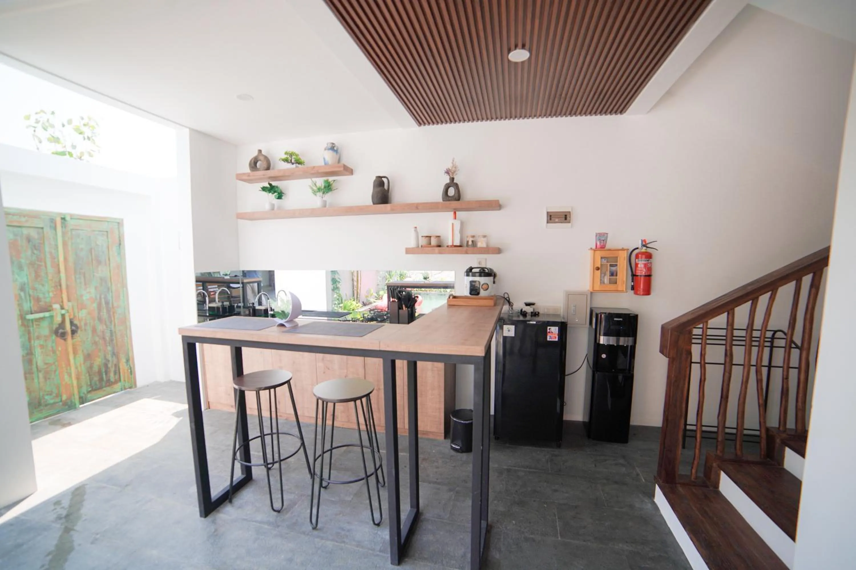Kitchen or kitchenette in Ubu Villa Amarta in Yogyakarta