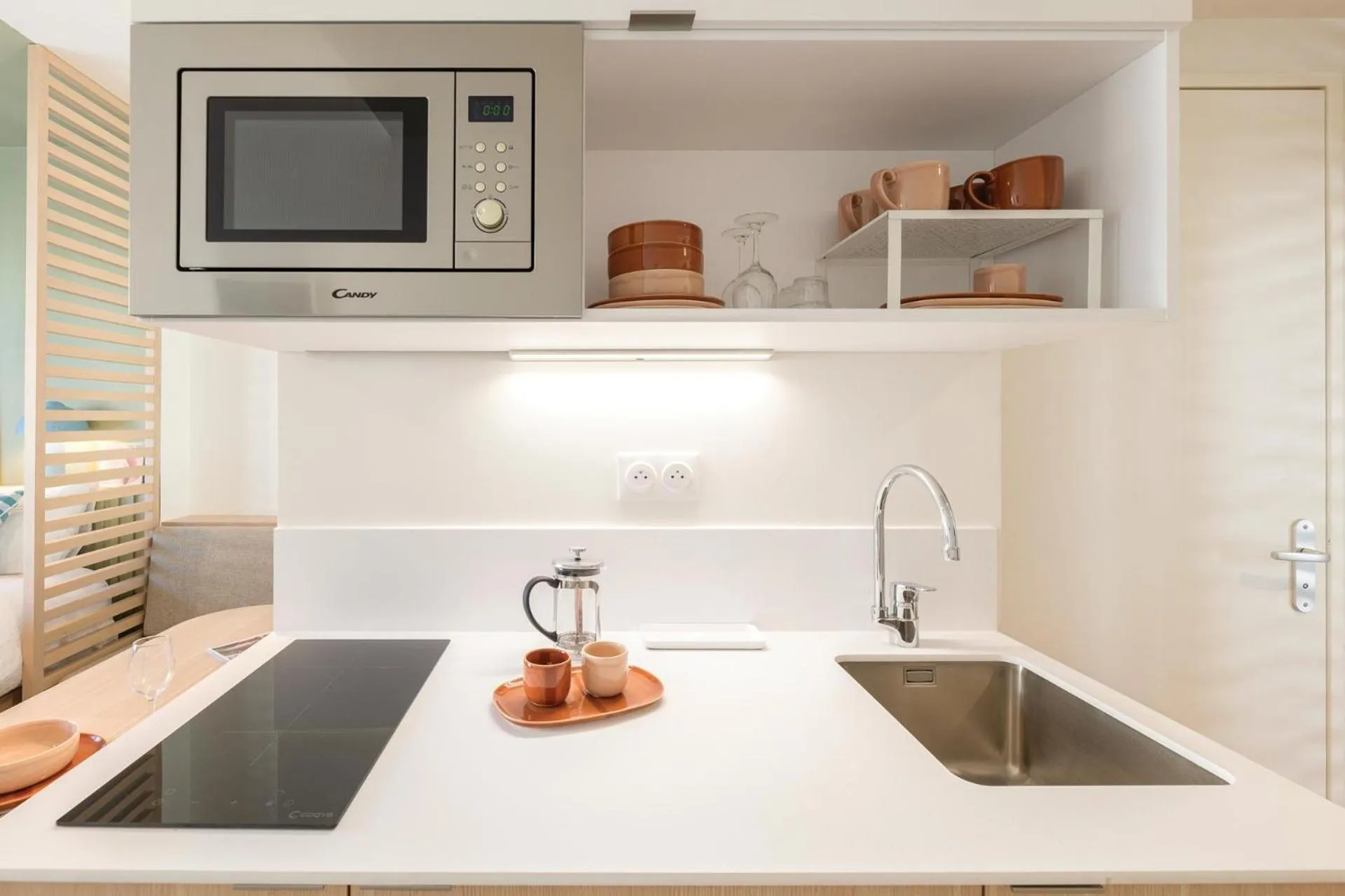 kitchen in Bikube Lyon