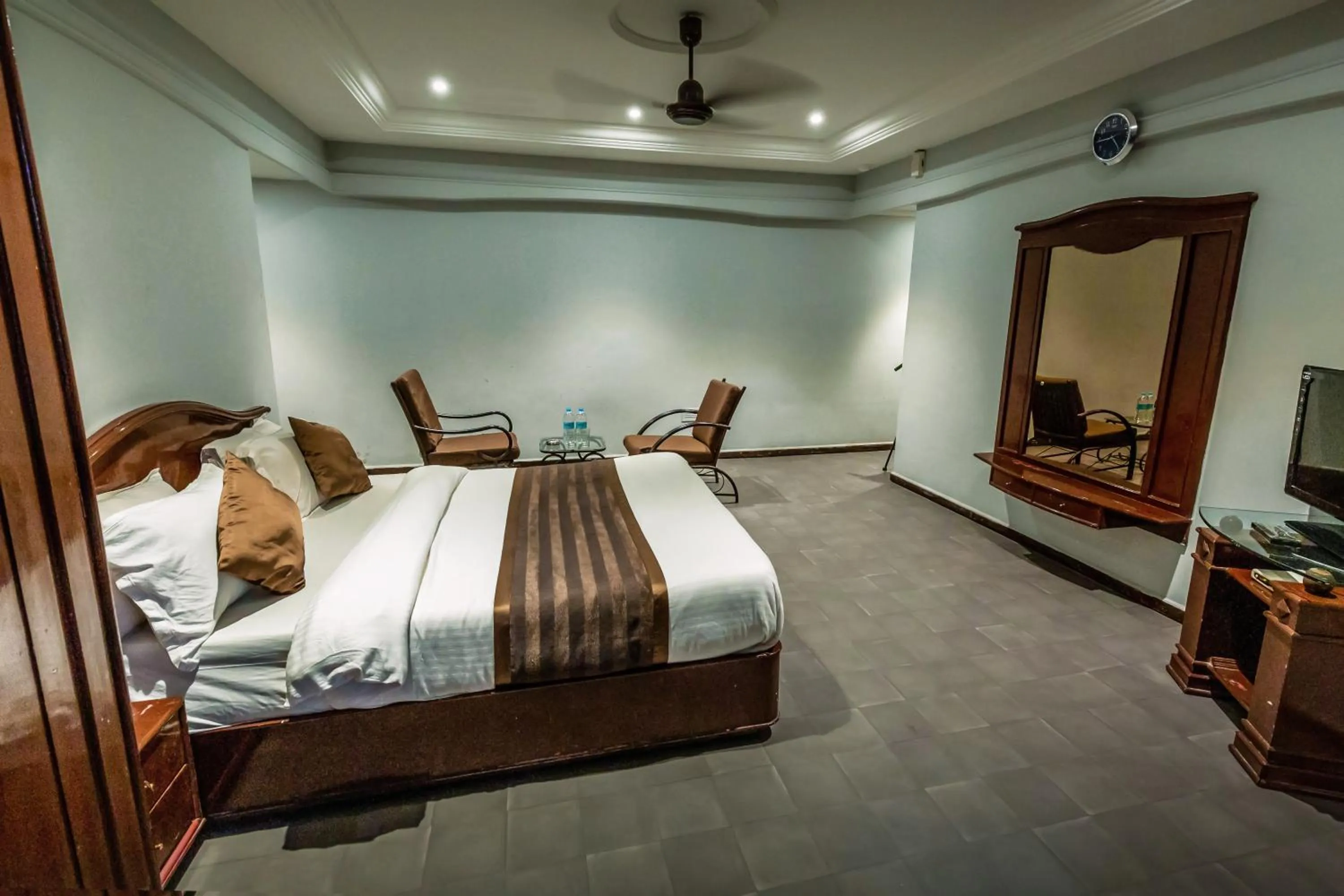 Photo of the whole room, Bed in Hotel JMC Group